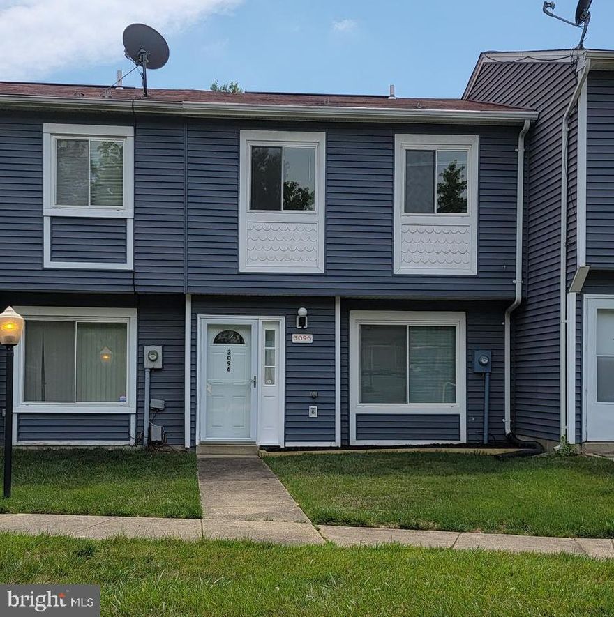 Two level, 3 bedrooms, 1 baths, townhome awaiting the perfect tenants. Freshly painted, new wood flooring on main level, new carpet upstairs. CREDIT SCORE OF AT LEAST 625+ REQUIRED. INCOME REQUIREMENT $5500 Gross p/m. Small dogs, spayed/neutered cats allowed, no pitbulls. If approved, 1st month's rent is required to hold the unit. Rhino Security Deposit insurance required. Application fee is $65.00 per applicant.