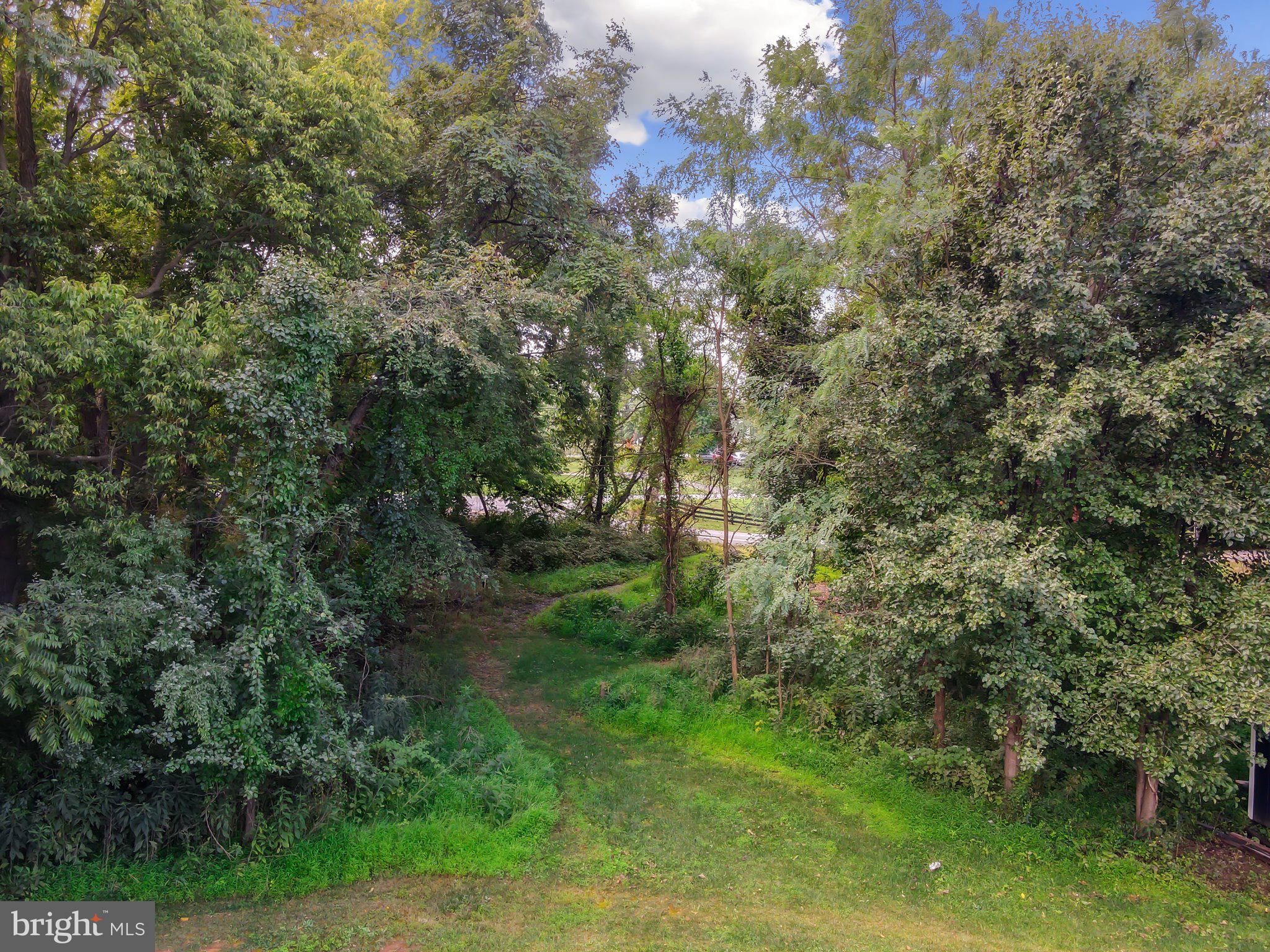 CLAYMONT CHASE - Residential