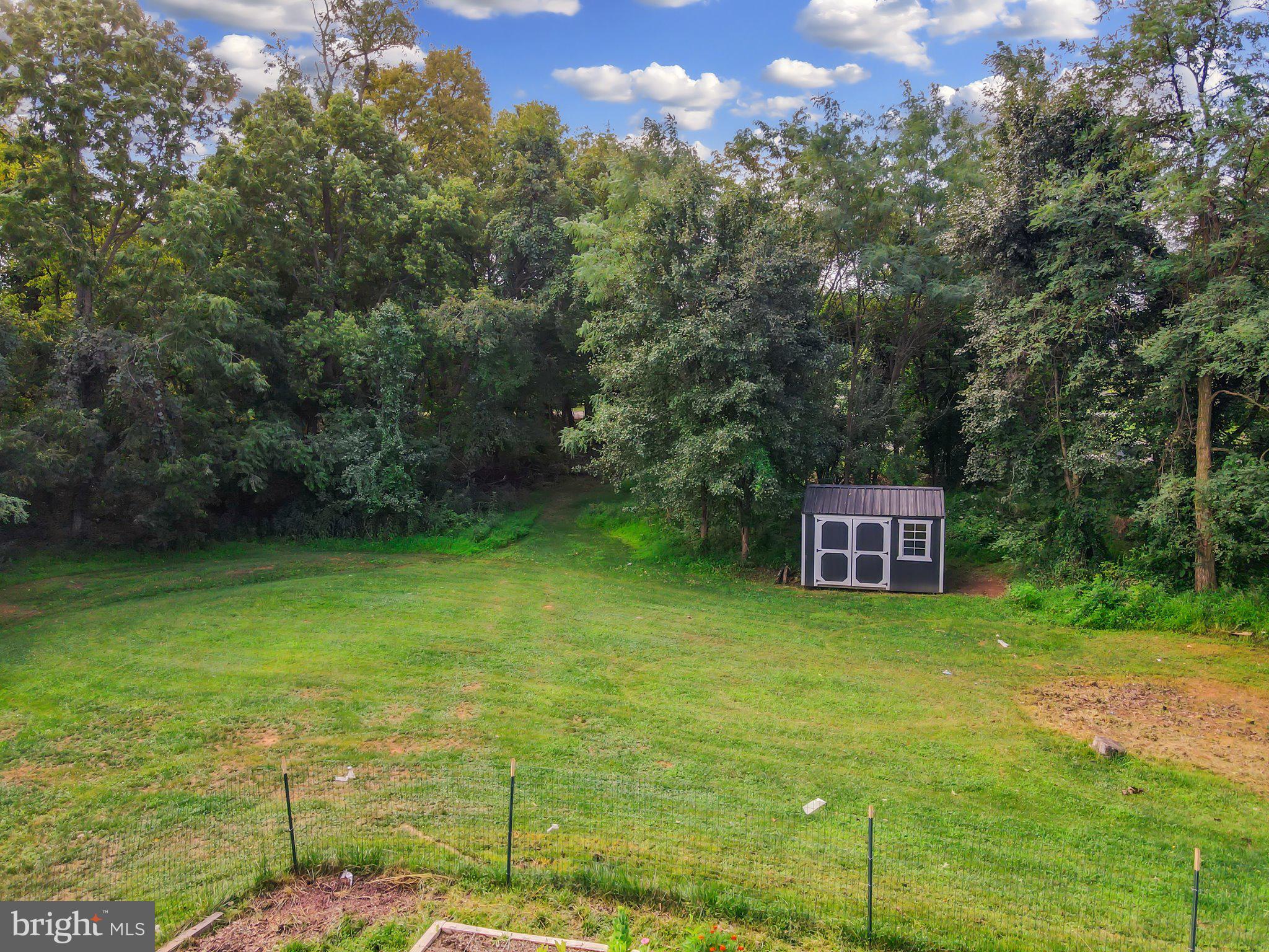 CLAYMONT CHASE - Residential