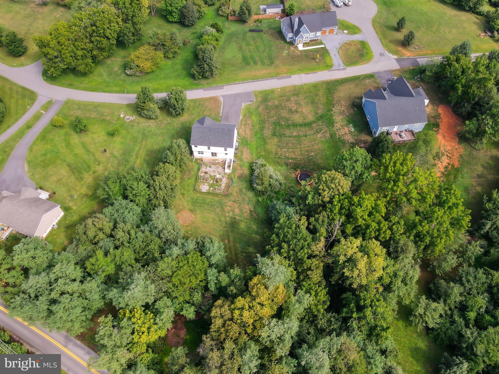 CLAYMONT CHASE - Residential