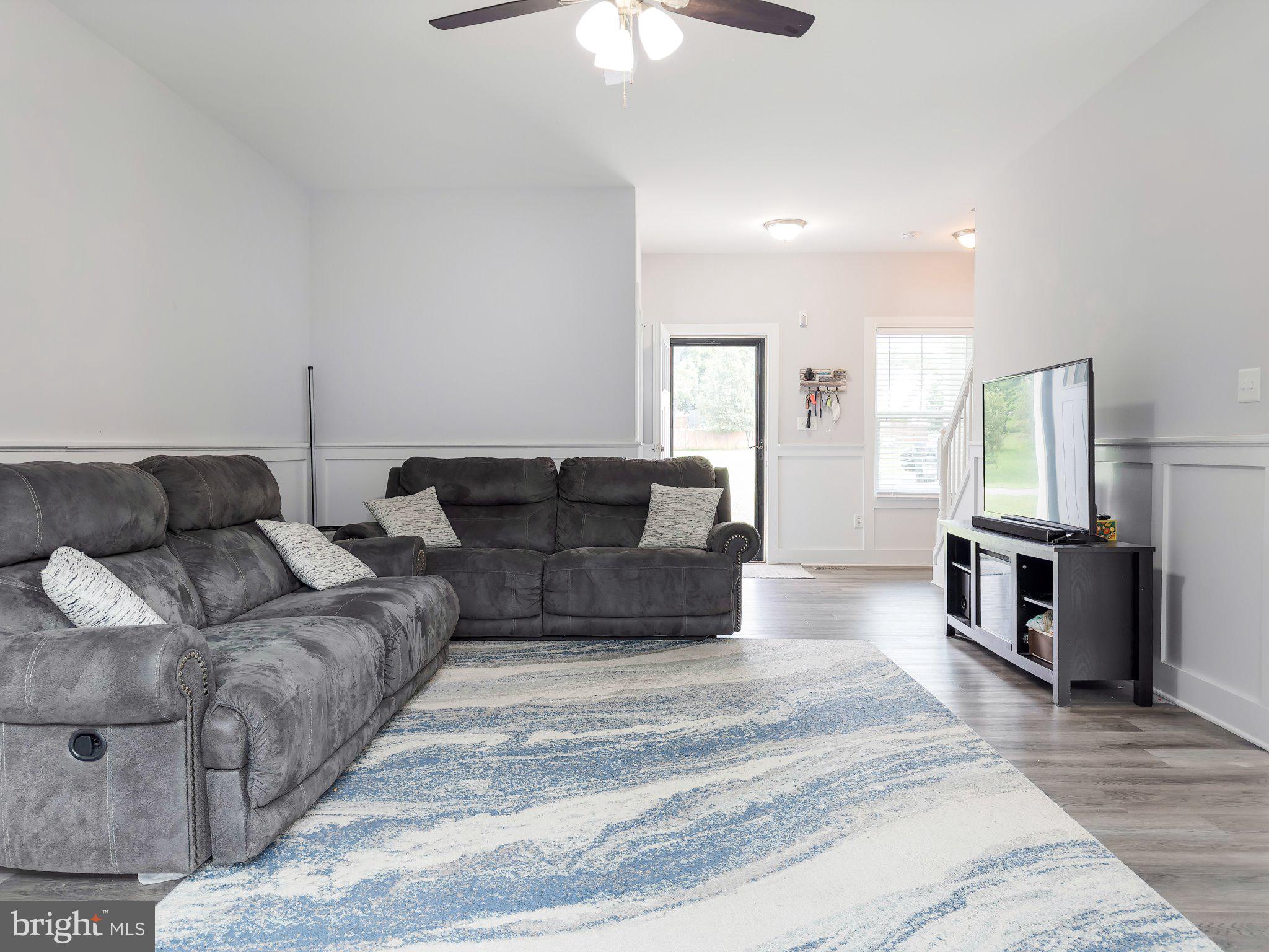 CLAYMONT CHASE - Residential