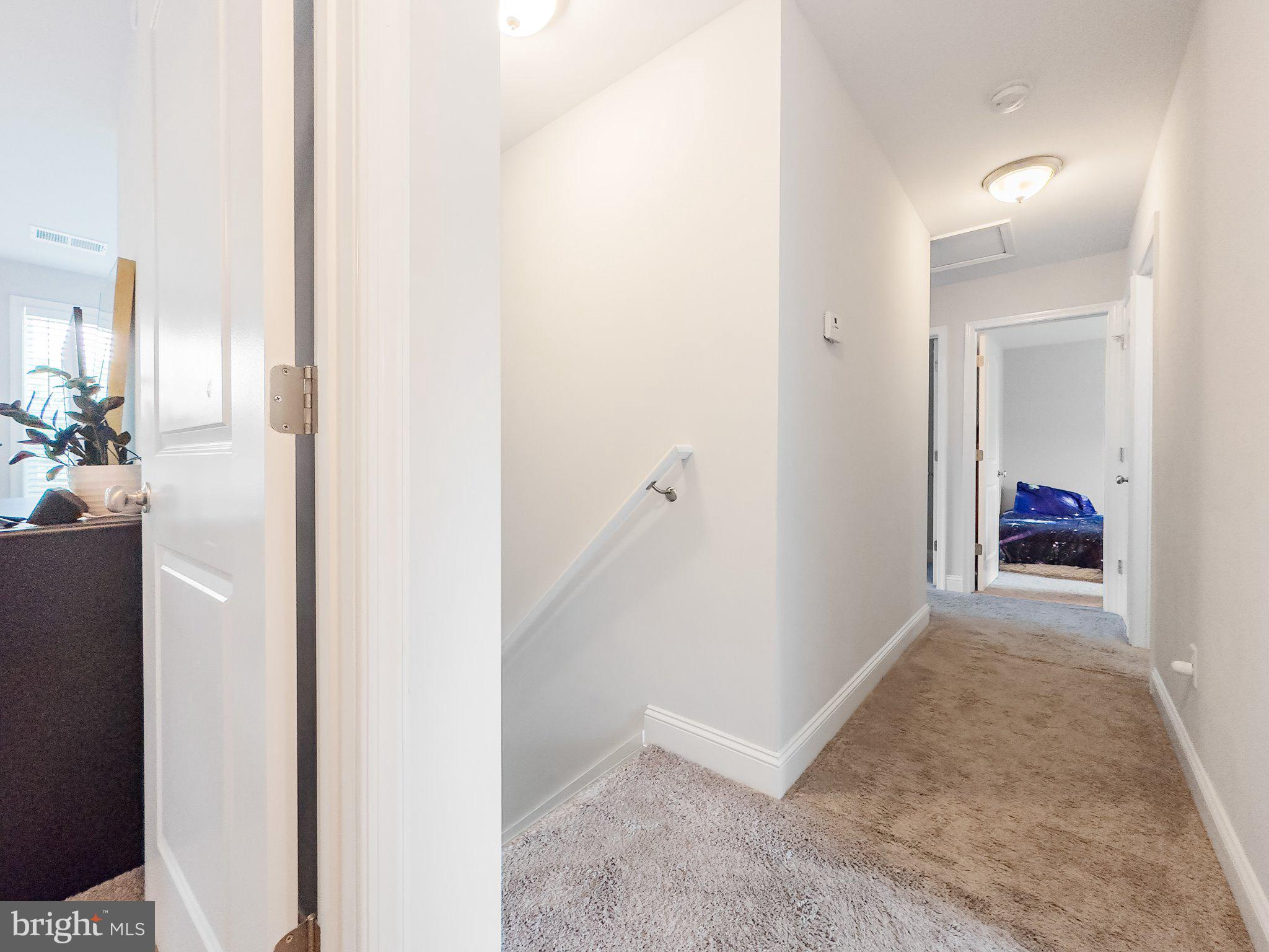 CLAYMONT CHASE - Residential