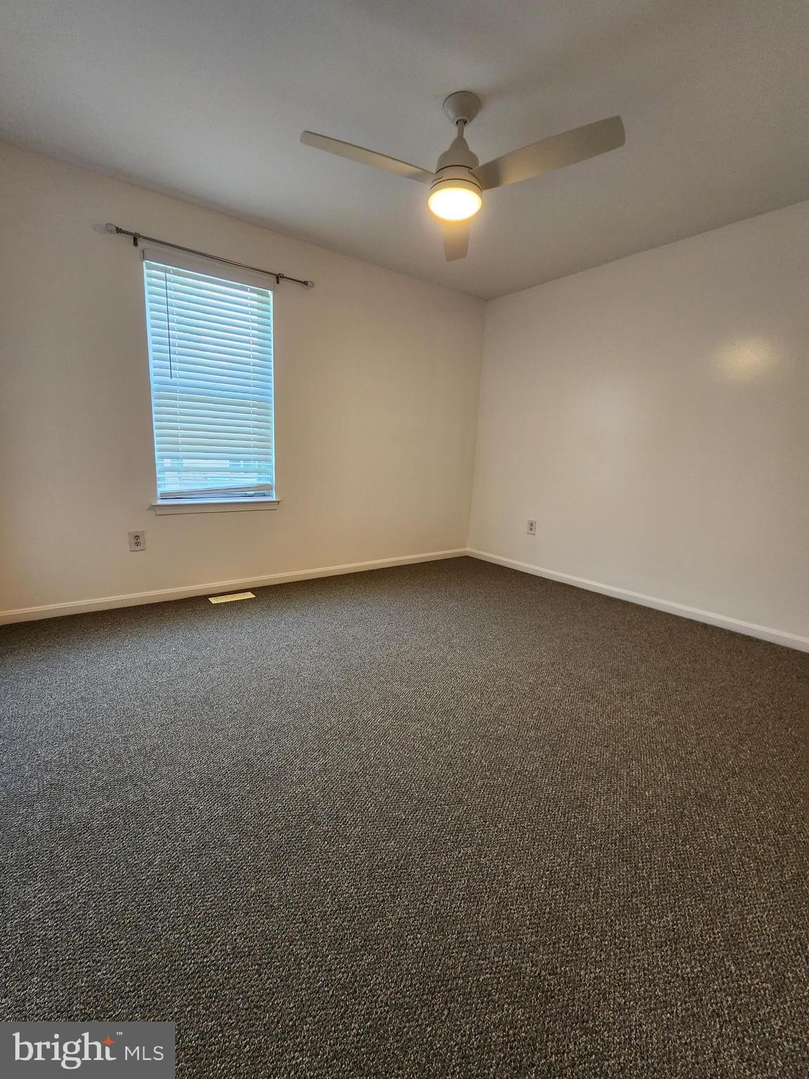 CARRIAGE HILL - Residential Lease