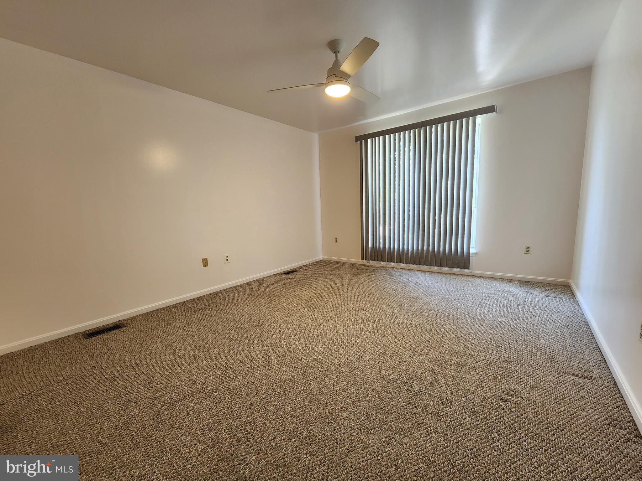 CARRIAGE HILL - Residential Lease