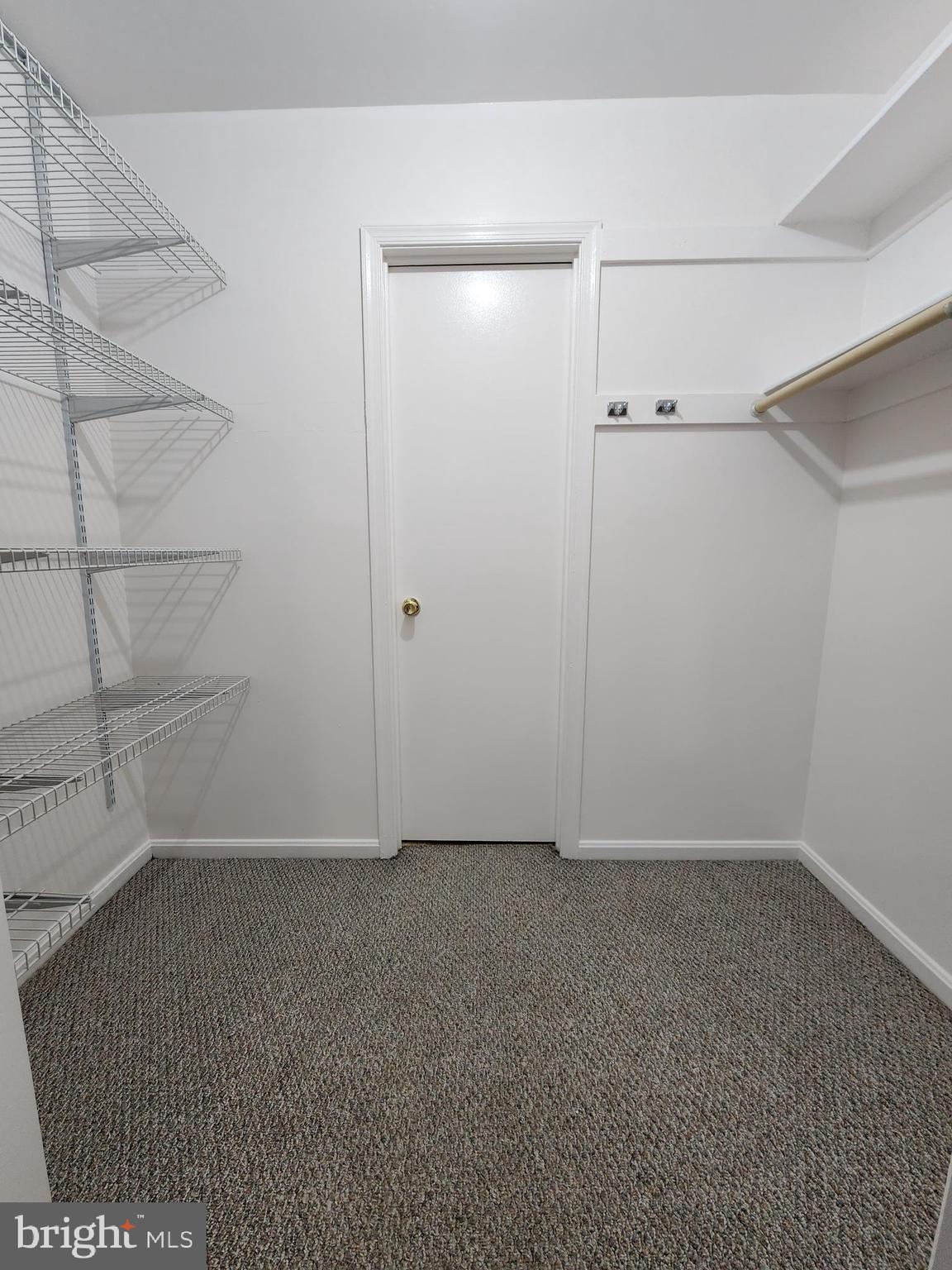 CARRIAGE HILL - Residential Lease