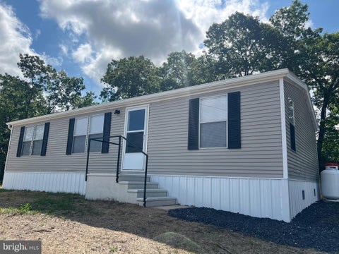 Mobile Home For Rent - 111 Dugan Court<br/> Berkeley County, HEDGESVILLE, WV 25427