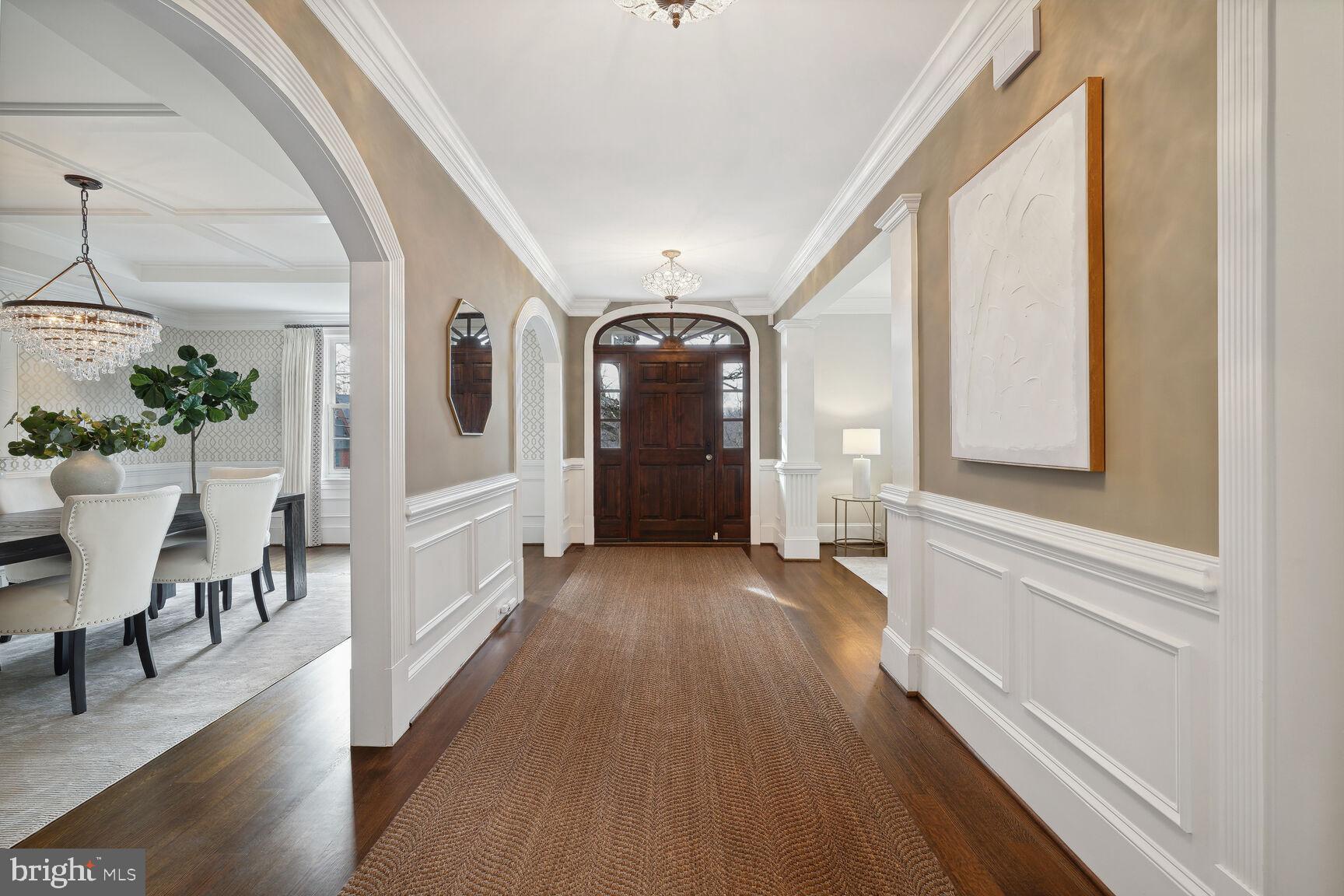 LYON VILLAGE - Residential