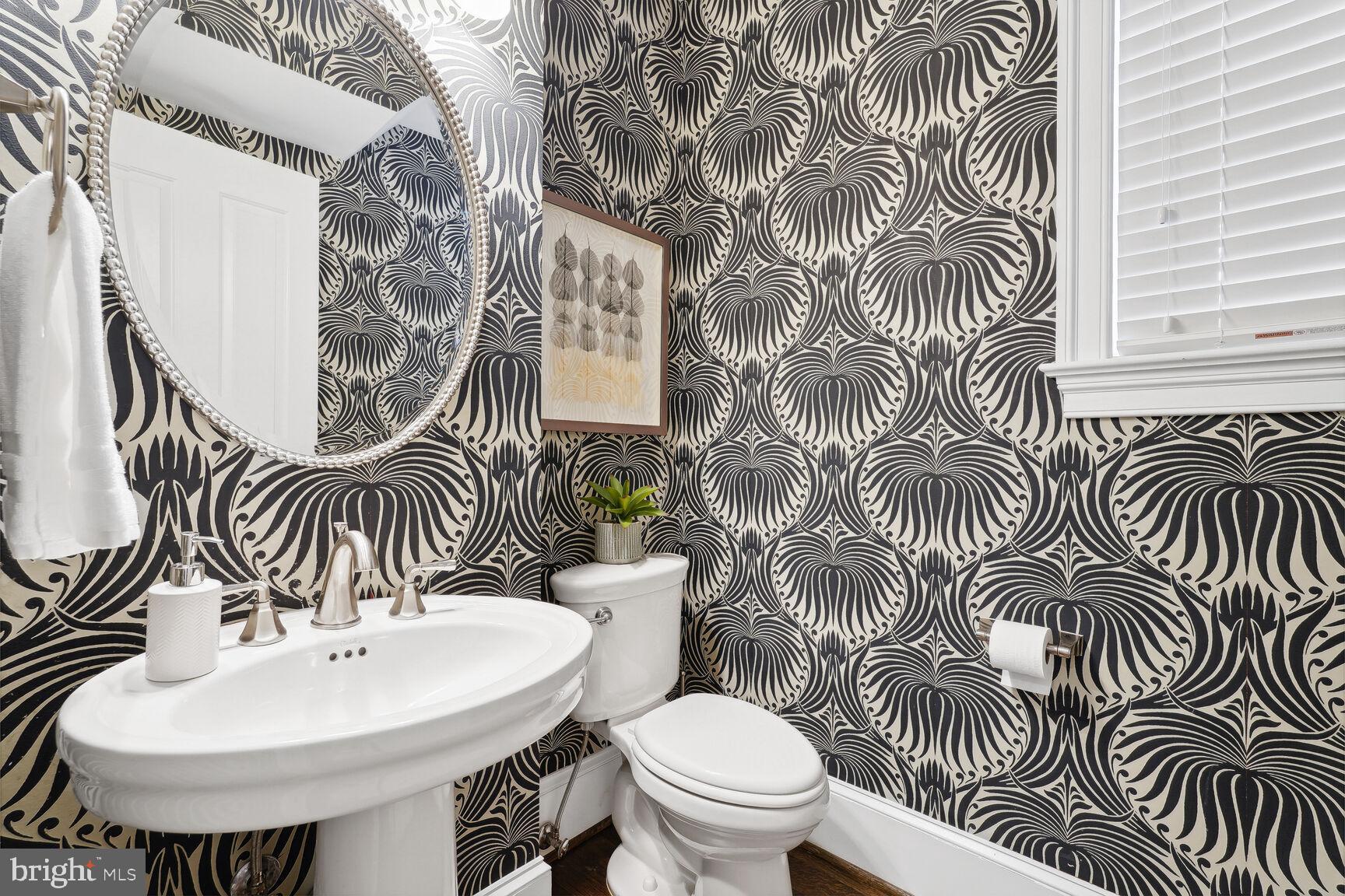 LYON VILLAGE - Residential