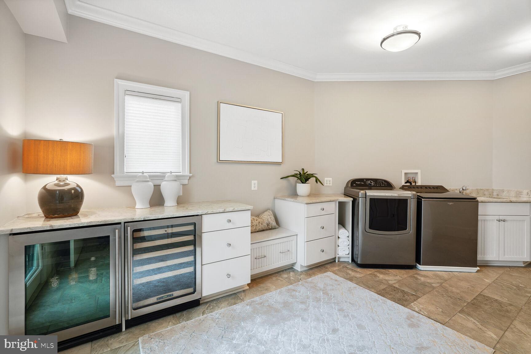 LYON VILLAGE - Residential