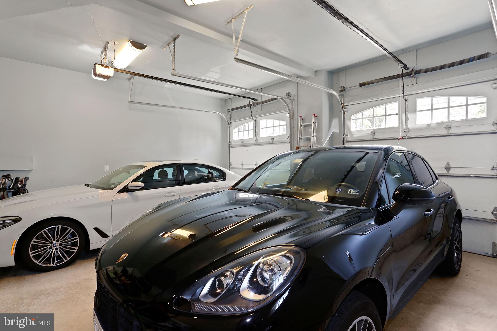 LYON VILLAGE - Residential