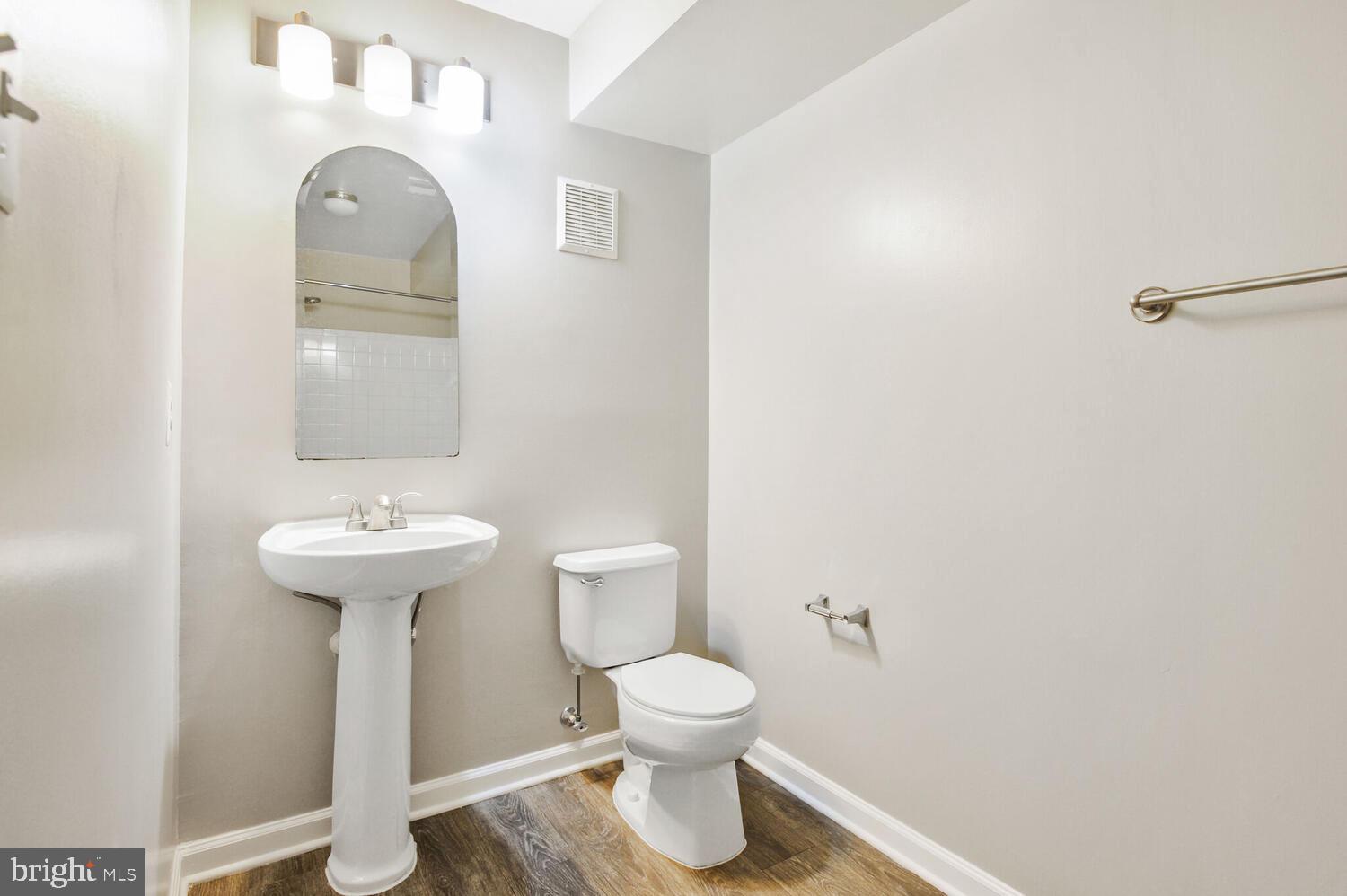 SOUTH MEADOWS - Residential