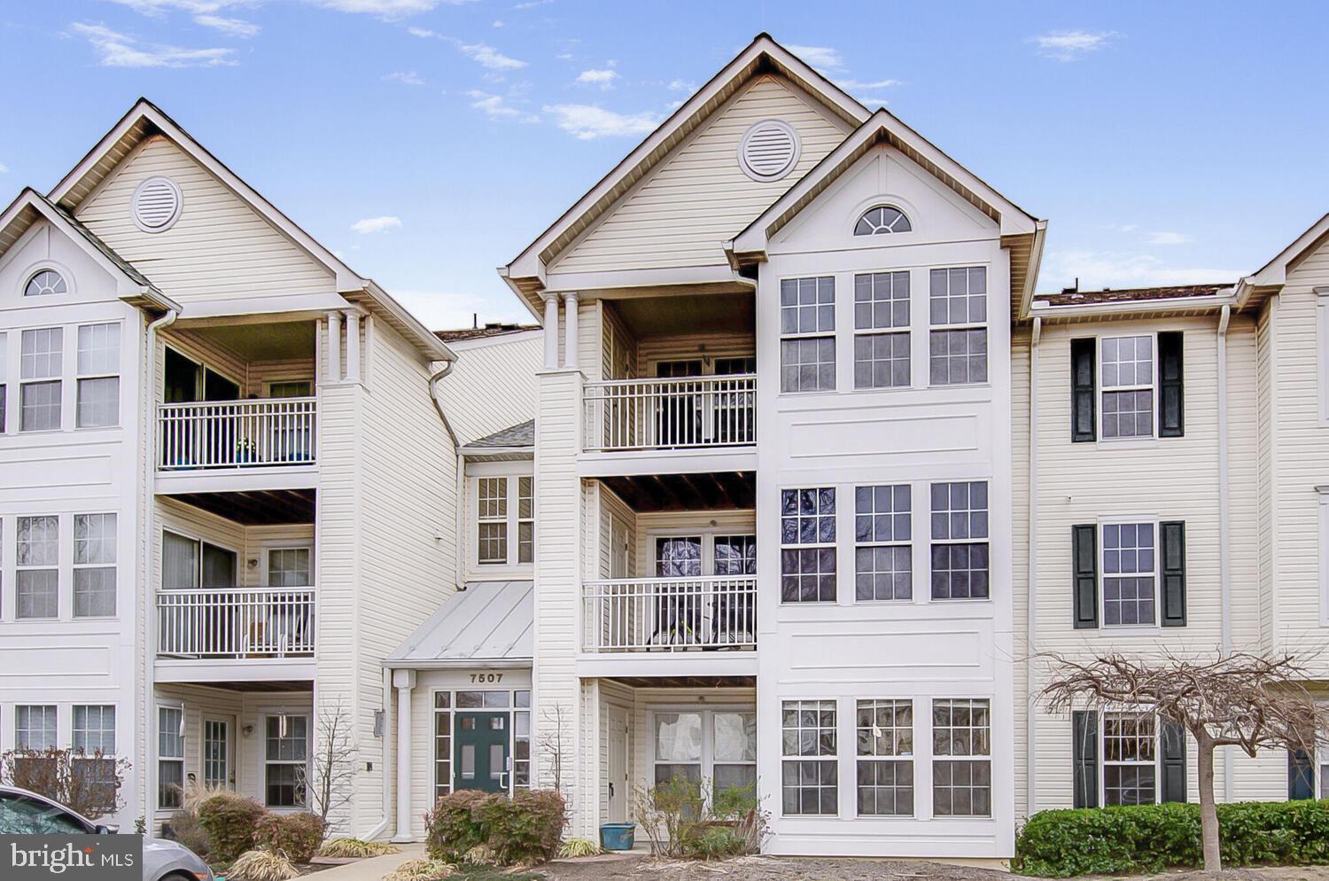 SOUTH MEADOWS - Residential