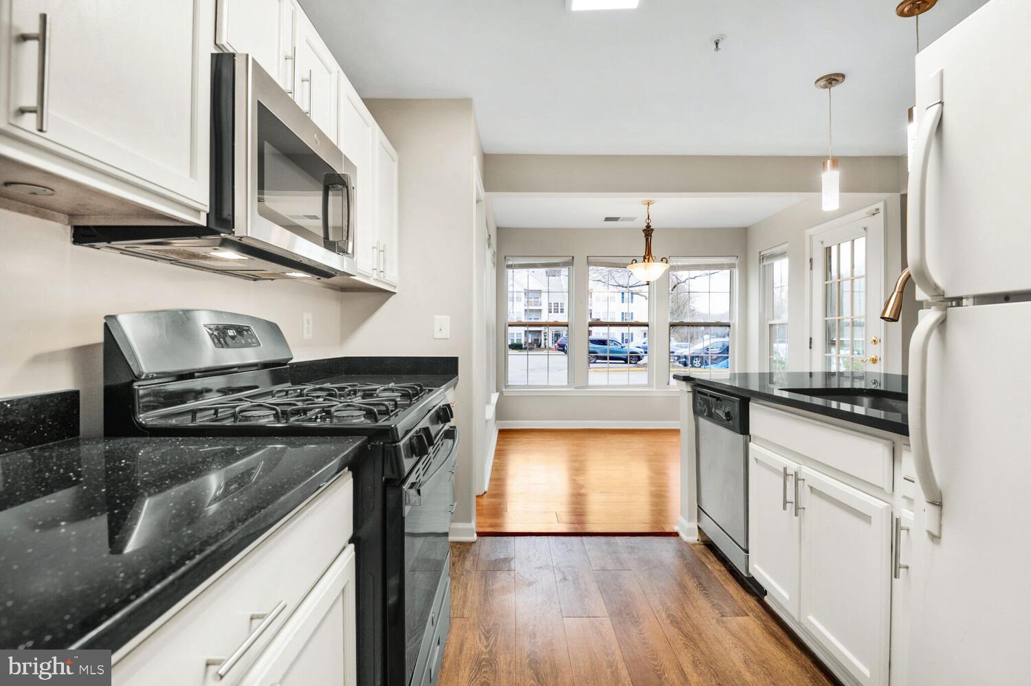 SOUTH MEADOWS - Residential