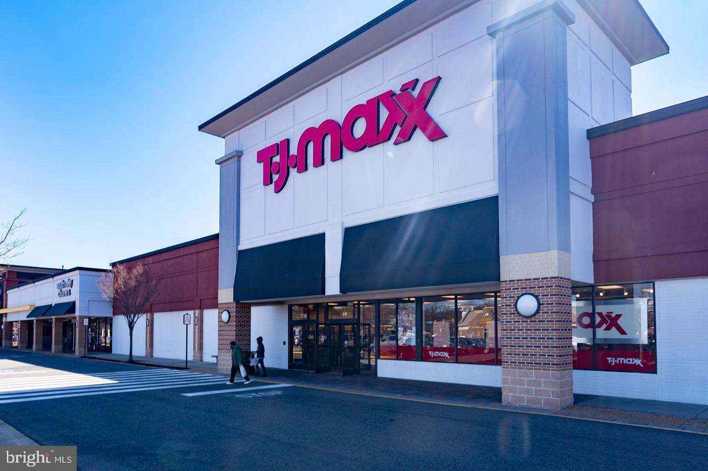 SOUTH MEADOWS - Residential