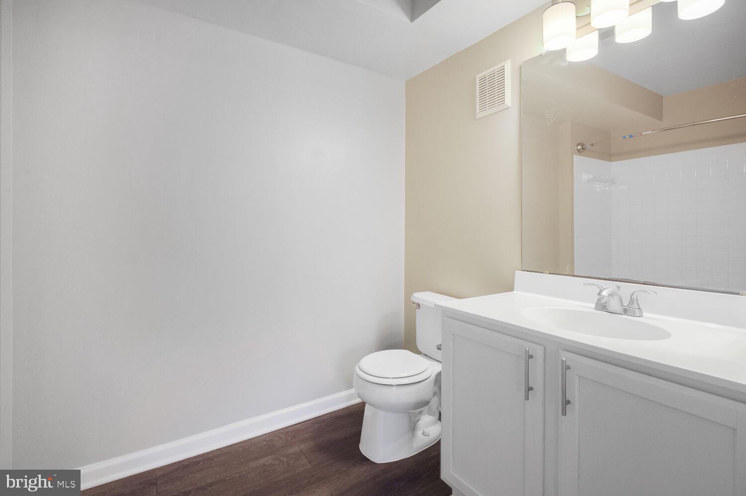 SOUTH MEADOWS - Residential