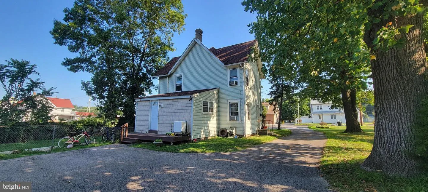 Clementon, New Jersey 08021, United States, 3 Bedrooms Bedrooms, ,Residential,Active,51859