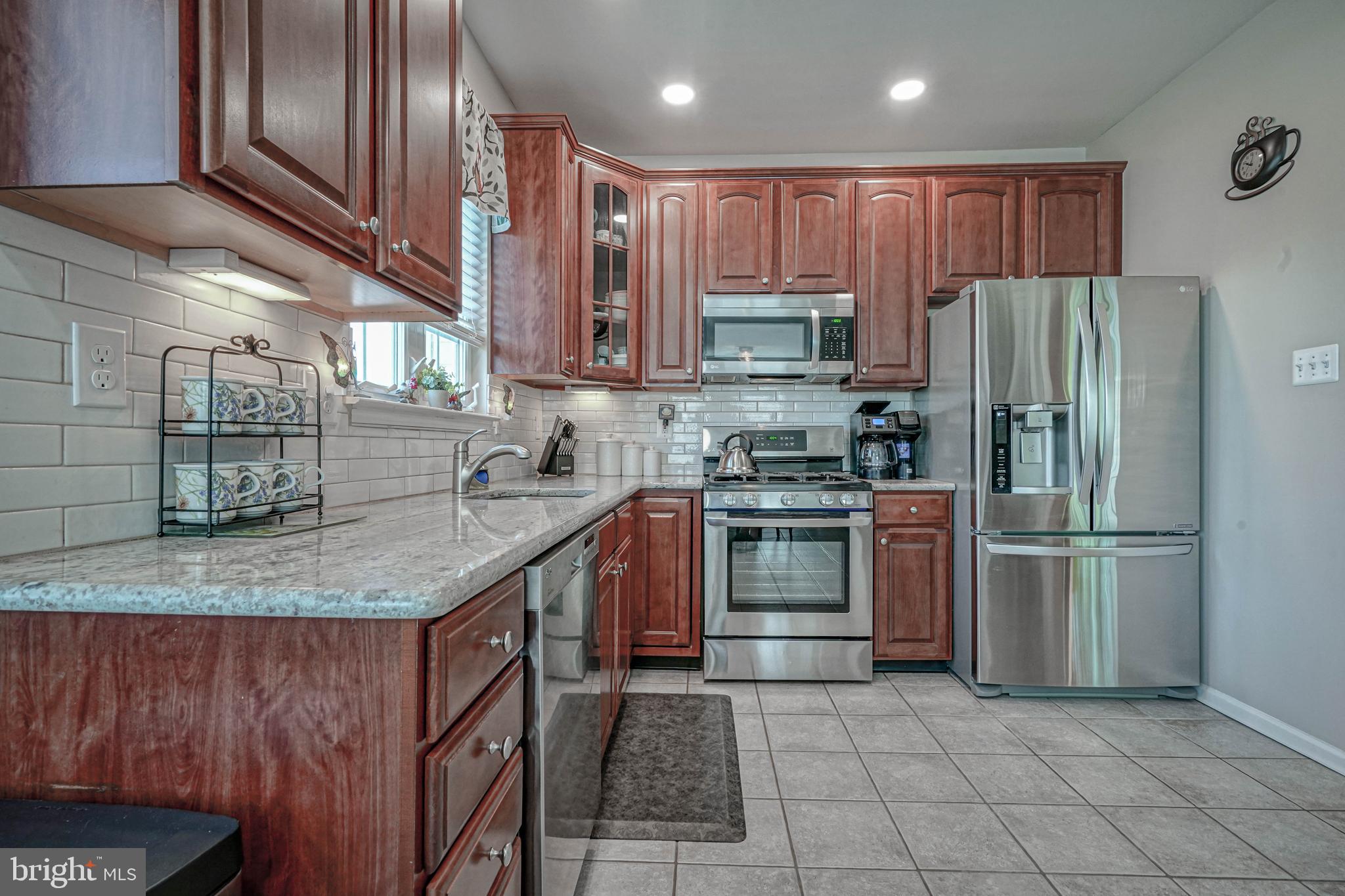 86 PELICAN PLACE