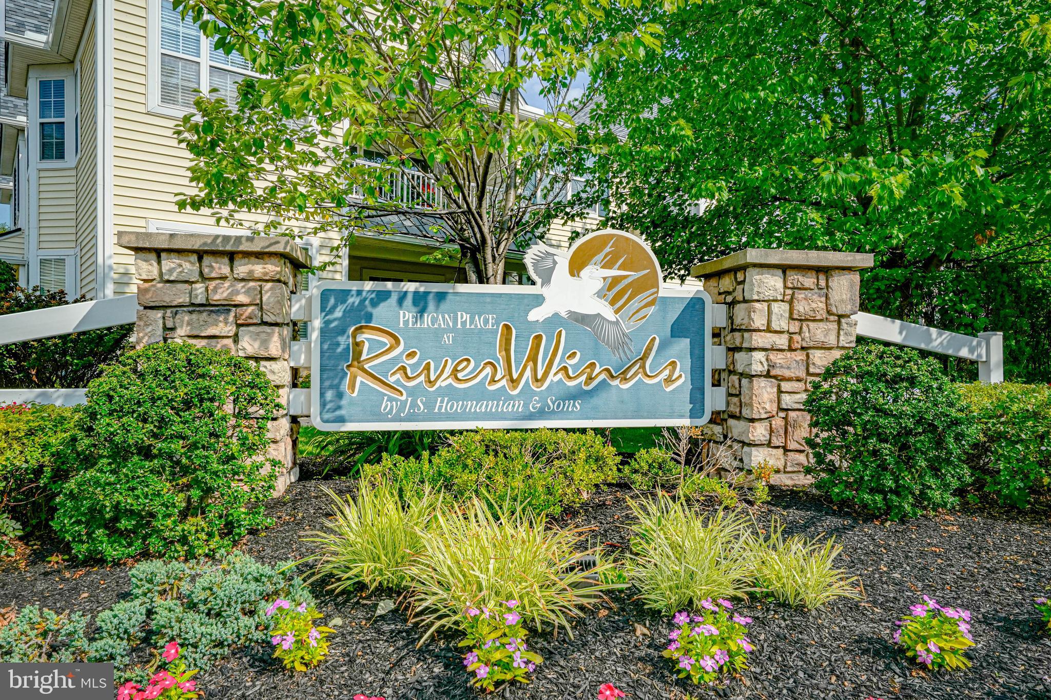 86 PELICAN PLACE