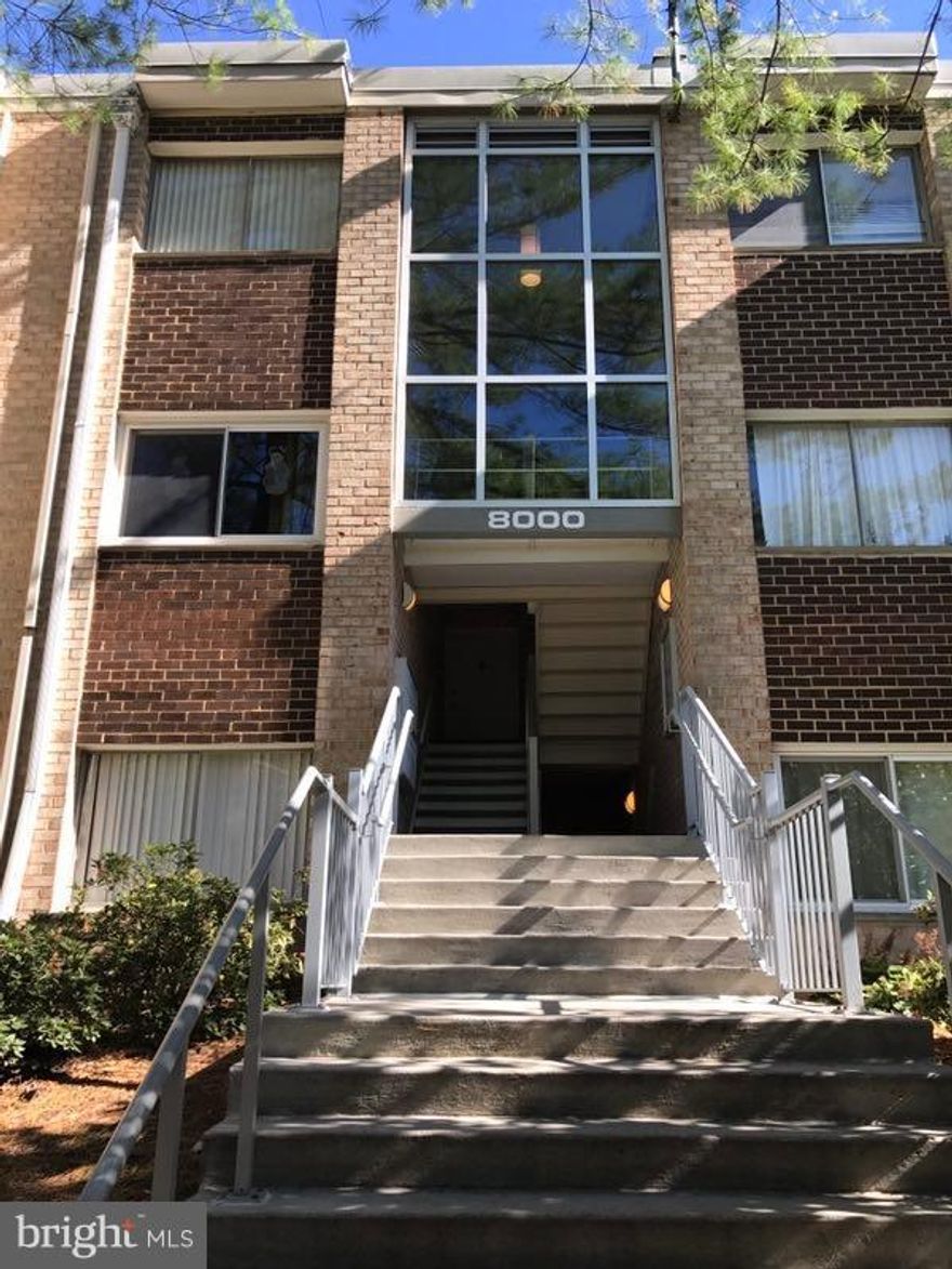 Great location! Close to 495, 66, 50, Gallows Rd, Mosaic district, Tysons Corner, walk to bus station and Dunn Loring metro. Brand new floor. All utilities included! Great deal!