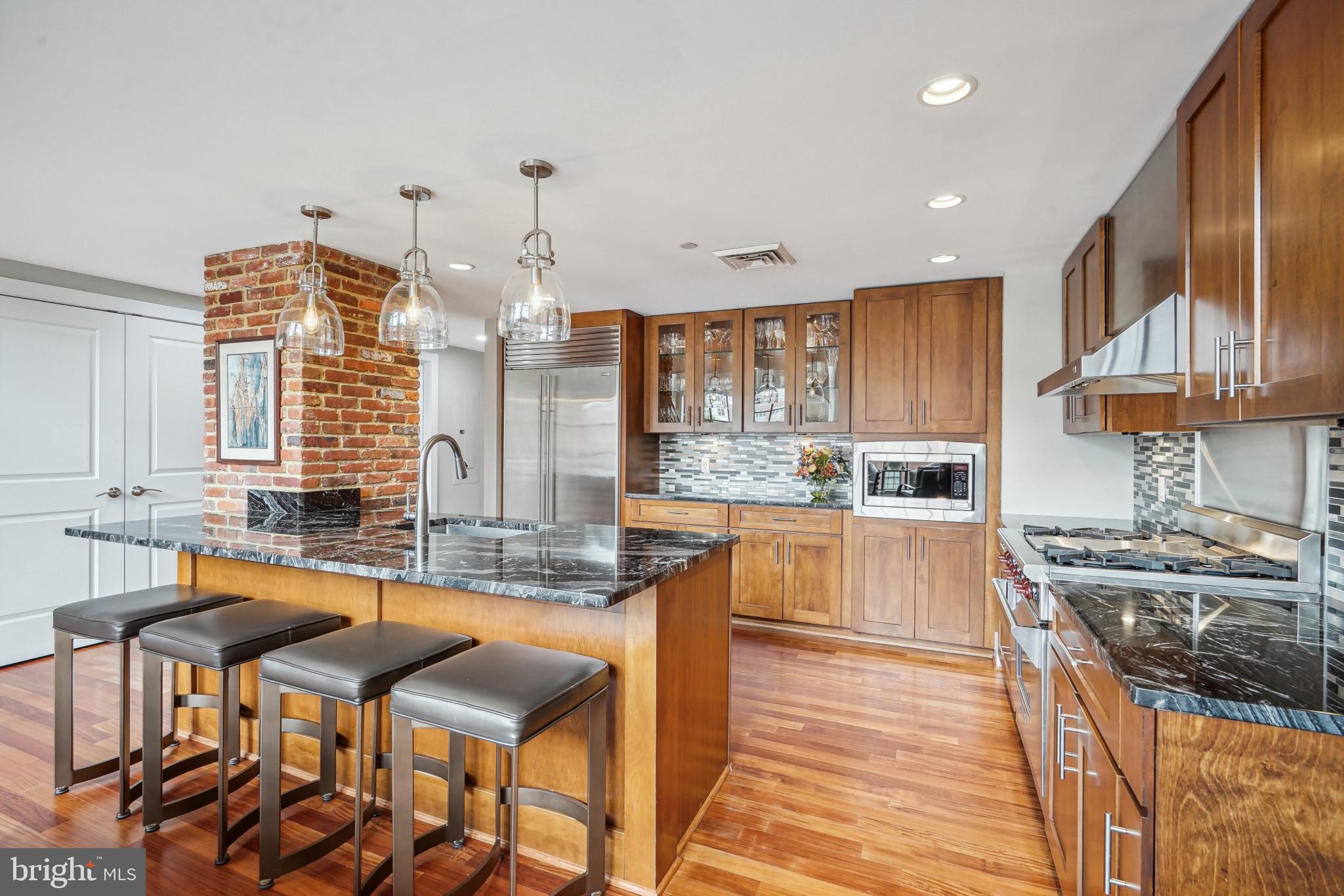 RADNOR - FORT MYER HEIGHTS - Residential