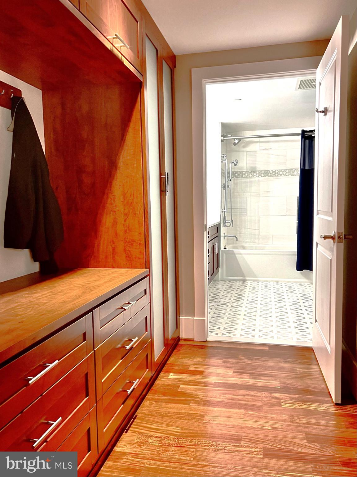 RADNOR - FORT MYER HEIGHTS - Residential