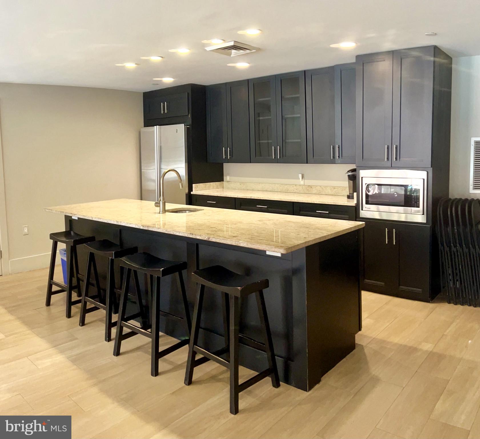 RADNOR - FORT MYER HEIGHTS - Residential