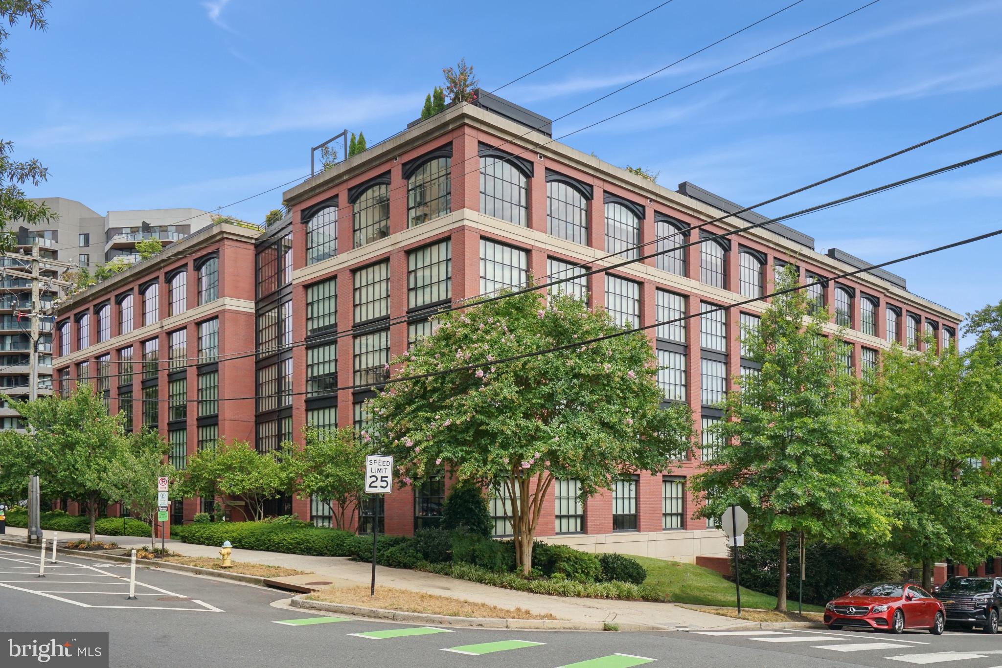 RADNOR - FORT MYER HEIGHTS - Residential