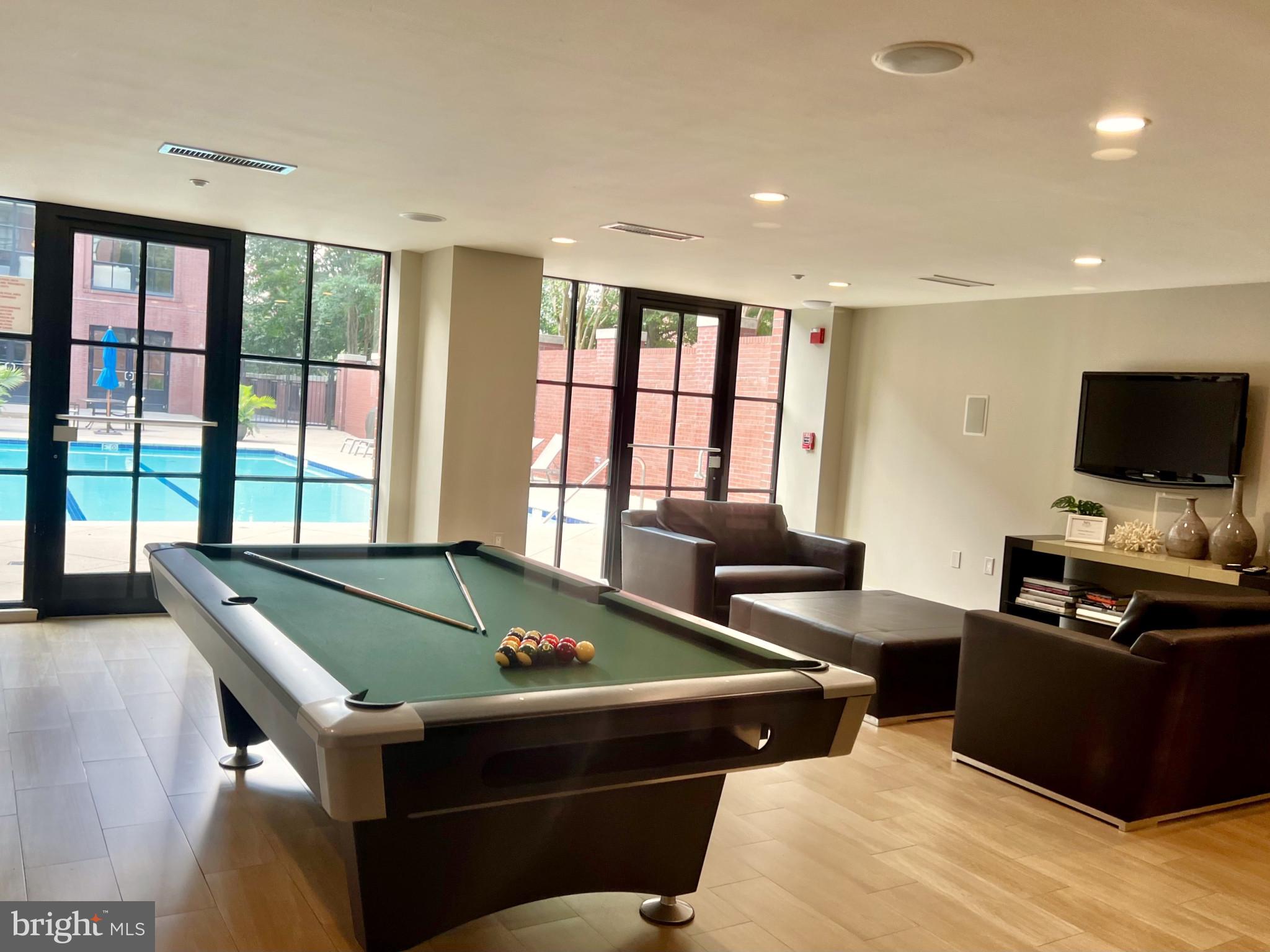 RADNOR - FORT MYER HEIGHTS - Residential