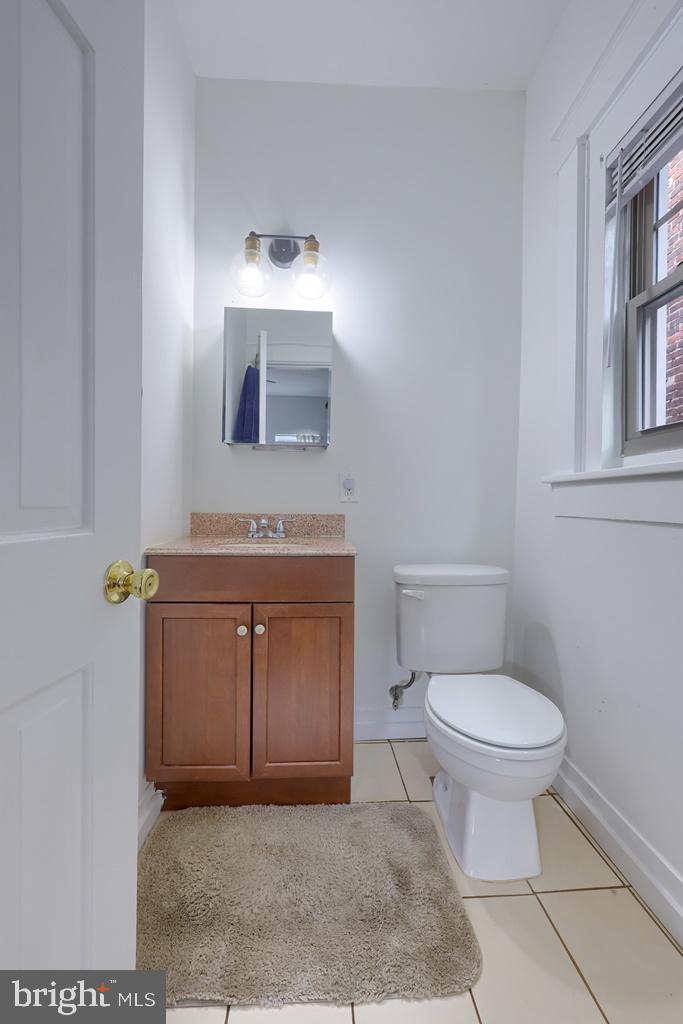 CHESTNUT HILL - Residential