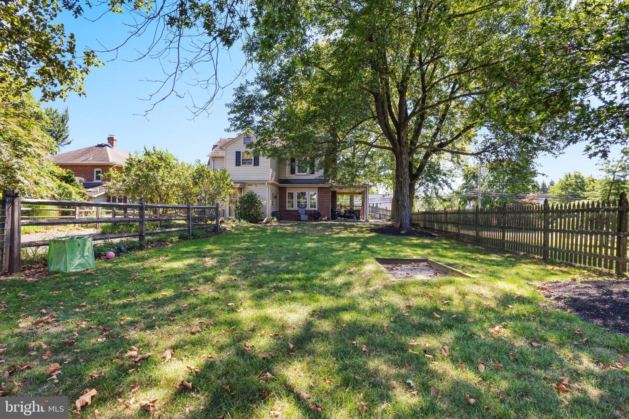 HARLEYSVILLE - Residential