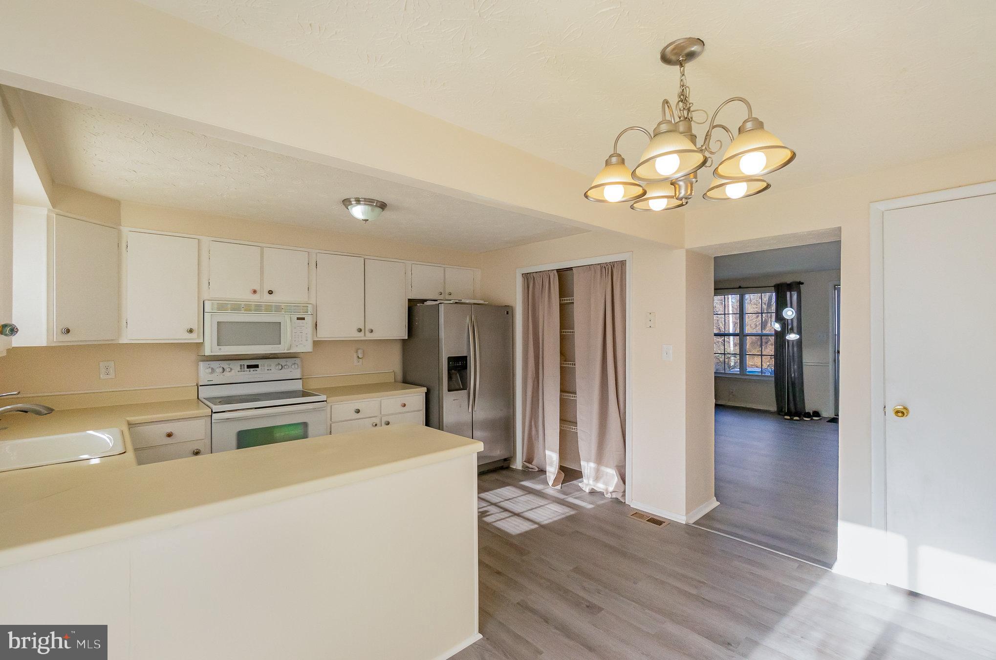 GREENBRIER HILLS - Residential