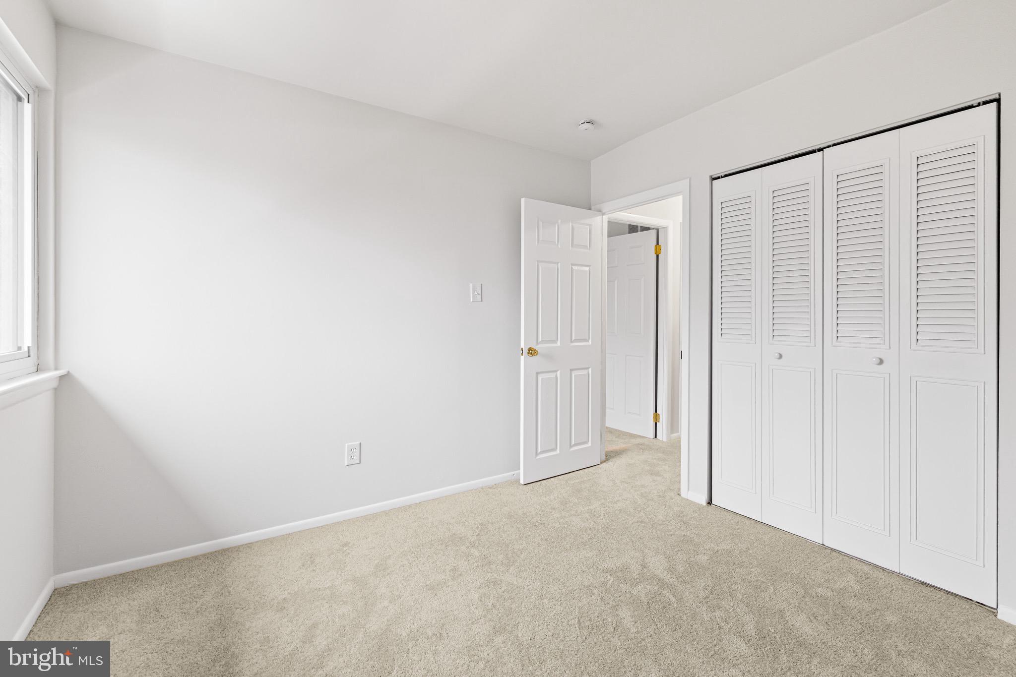 INTERNATIONAL VIL - Residential