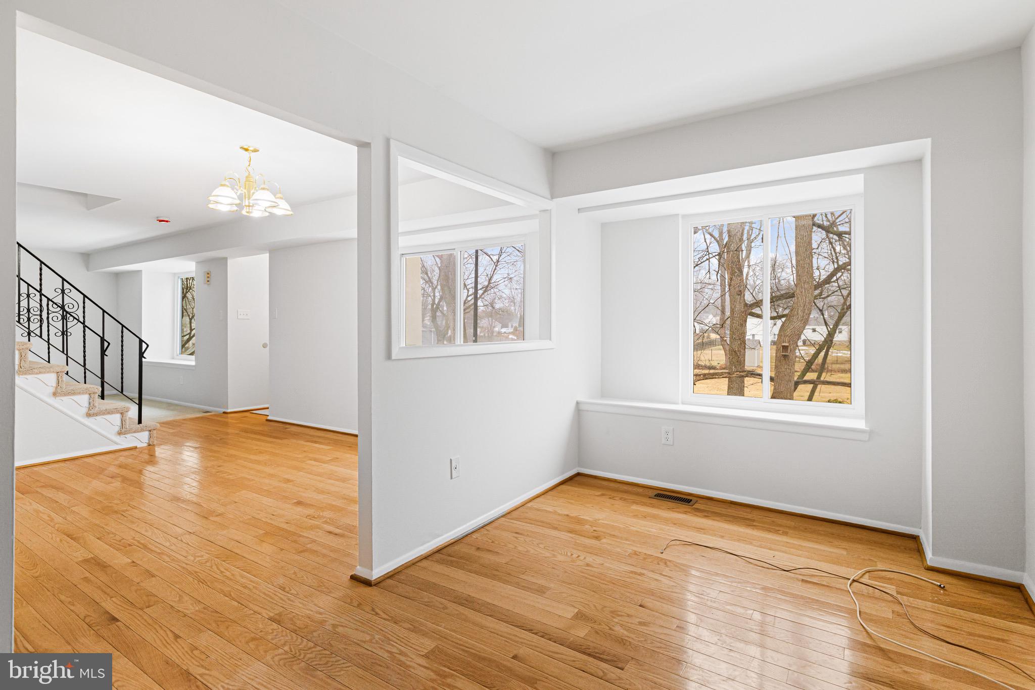 INTERNATIONAL VIL - Residential