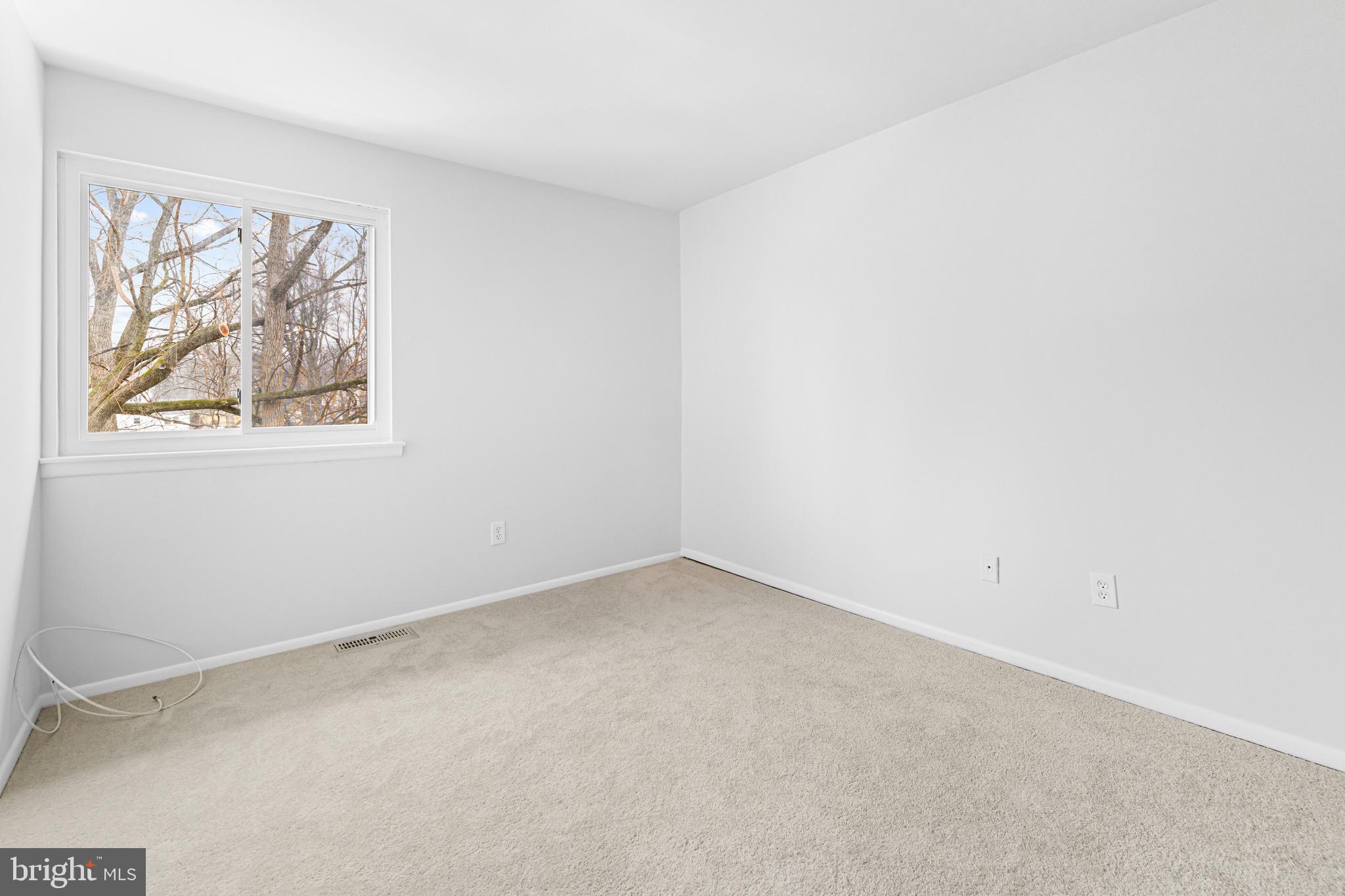 INTERNATIONAL VIL - Residential