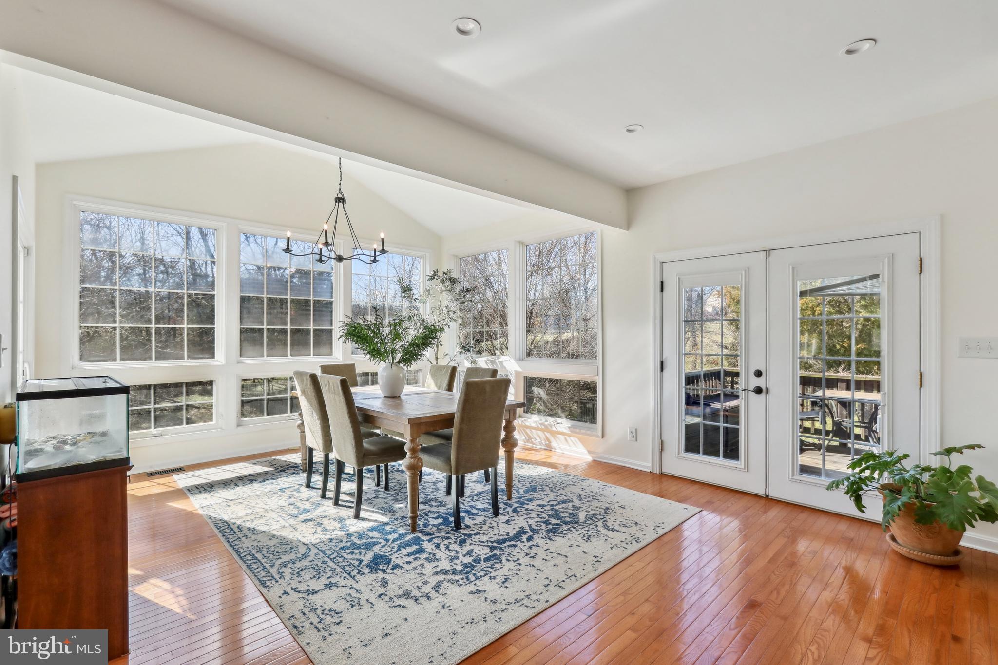 MILLS FARM - Residential