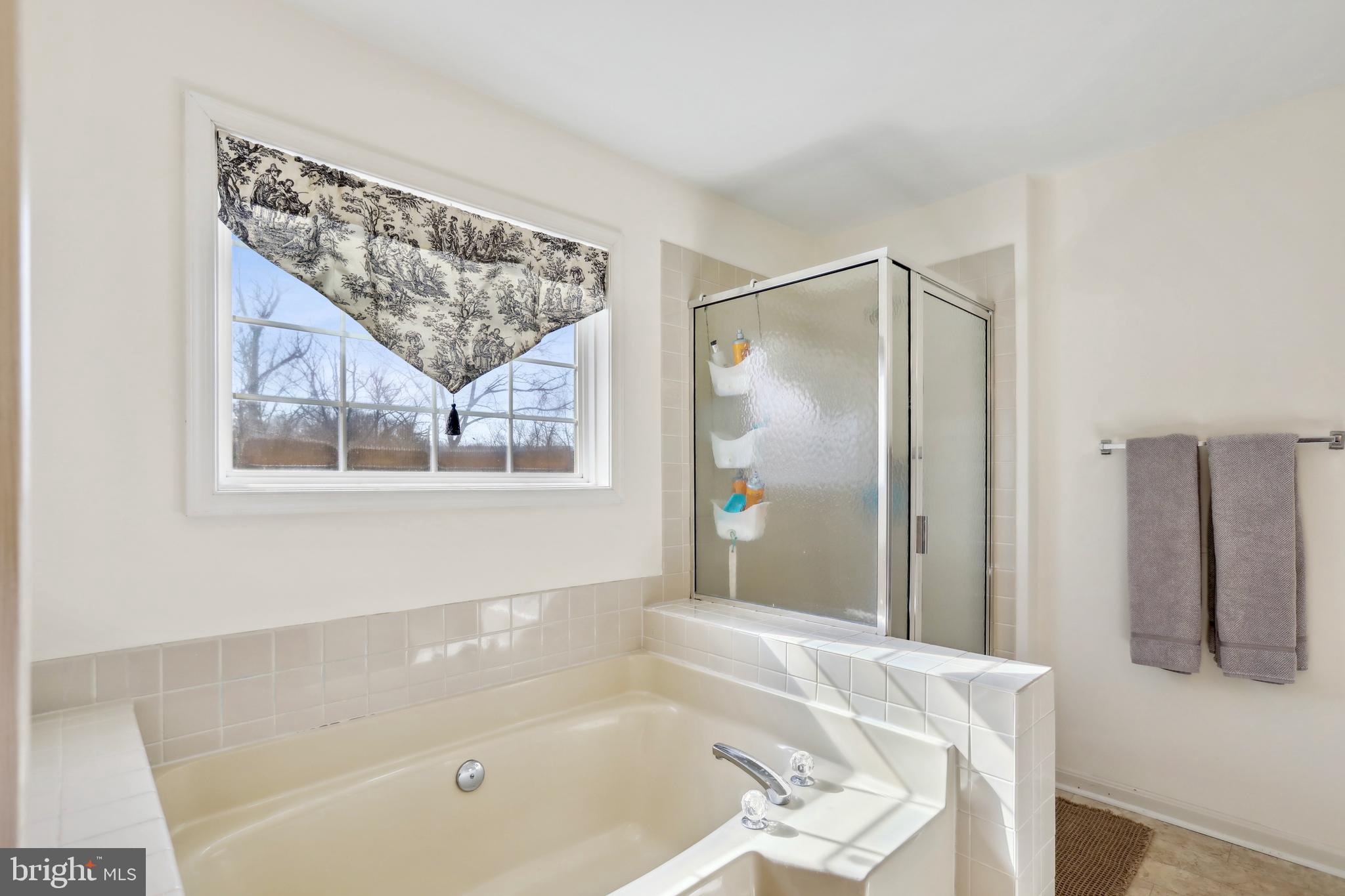 MILLS FARM - Residential