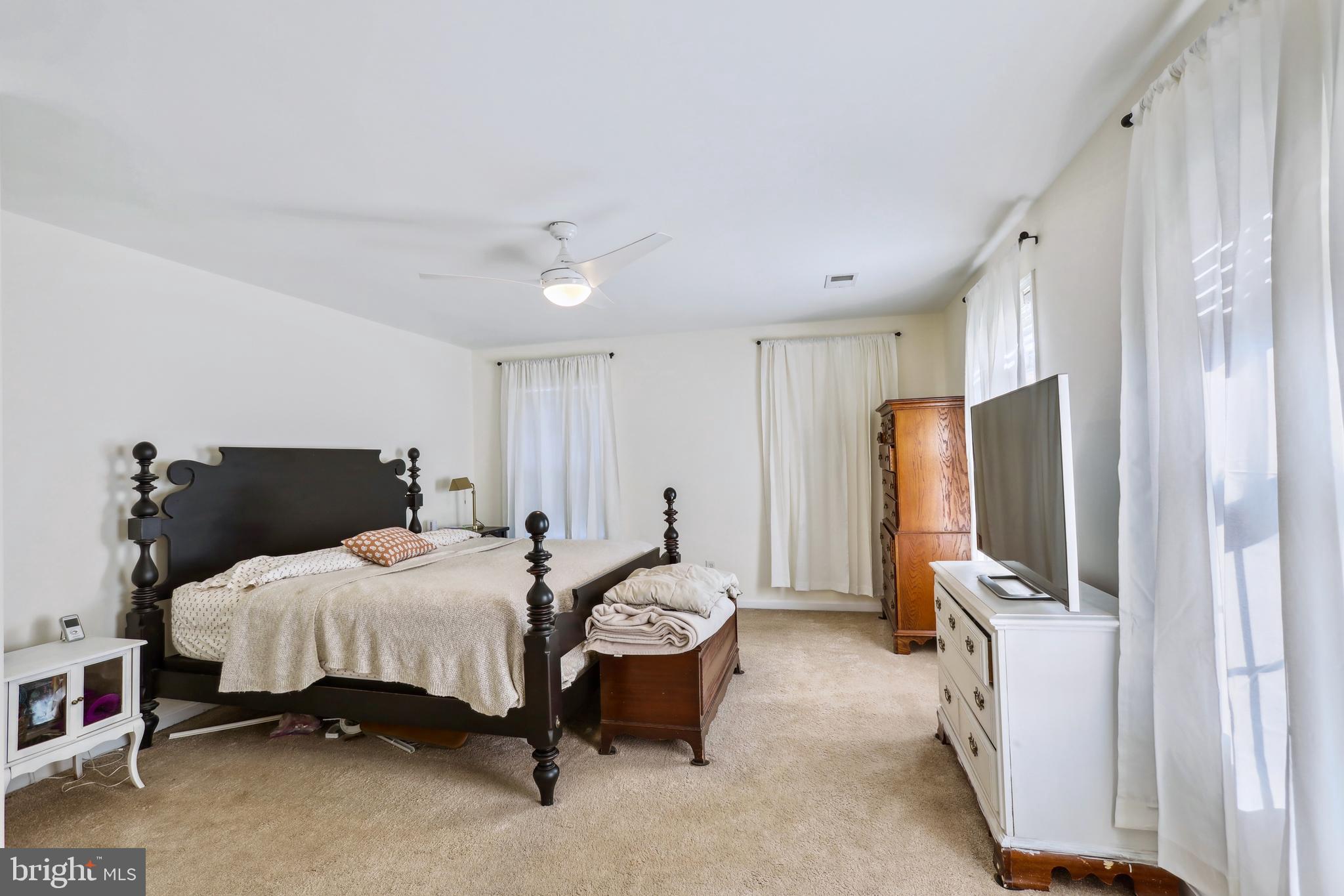 MILLS FARM - Residential