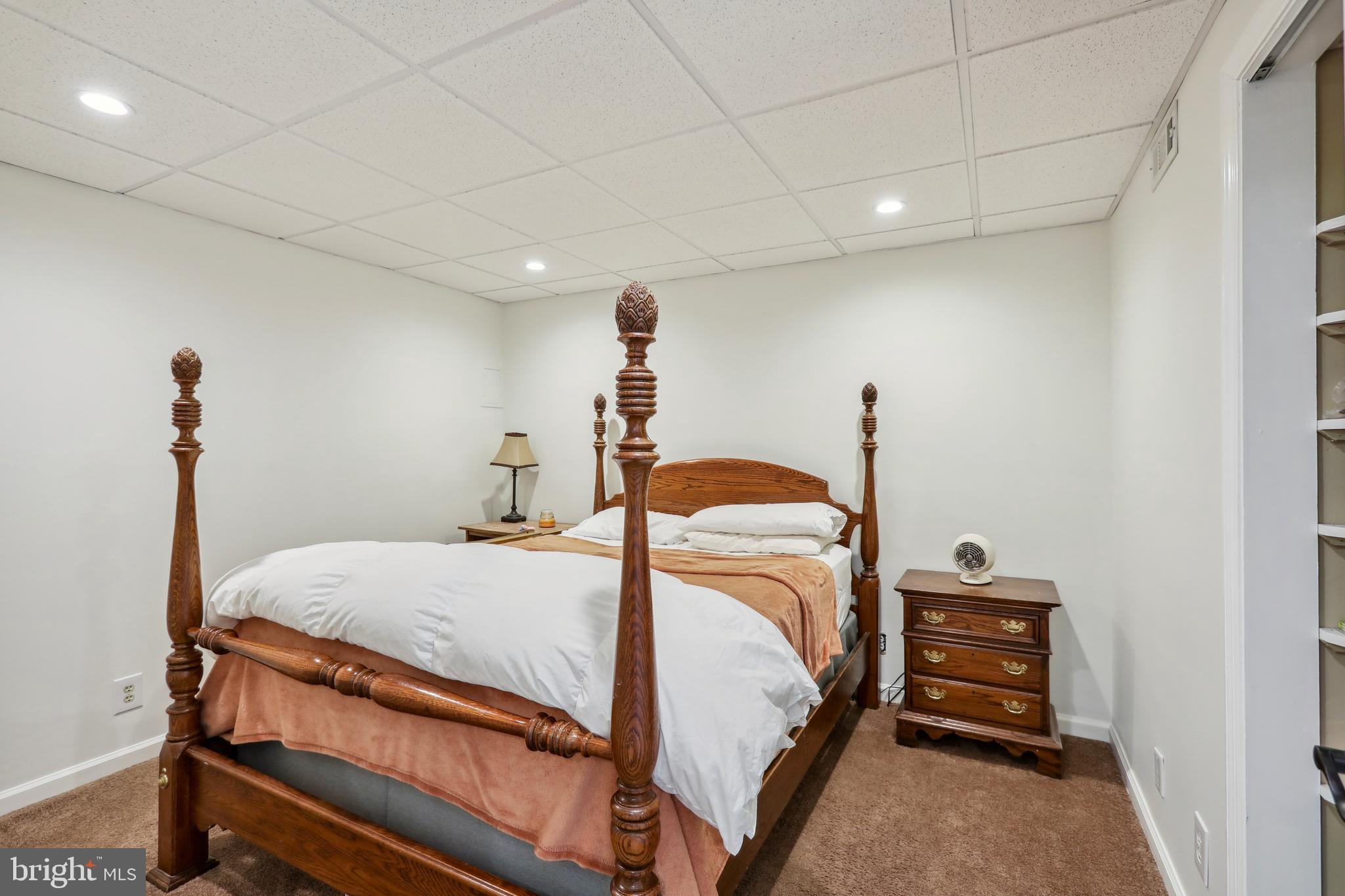 MILLS FARM - Residential