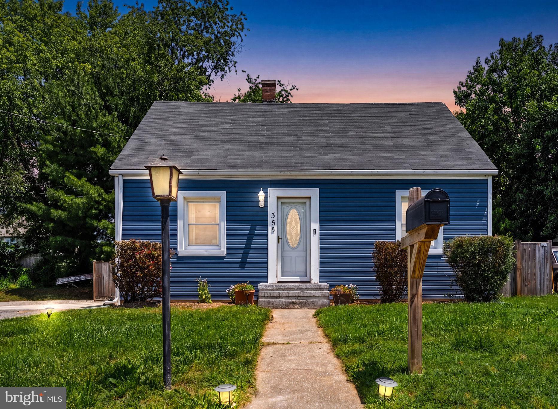 355 W 9TH STREET