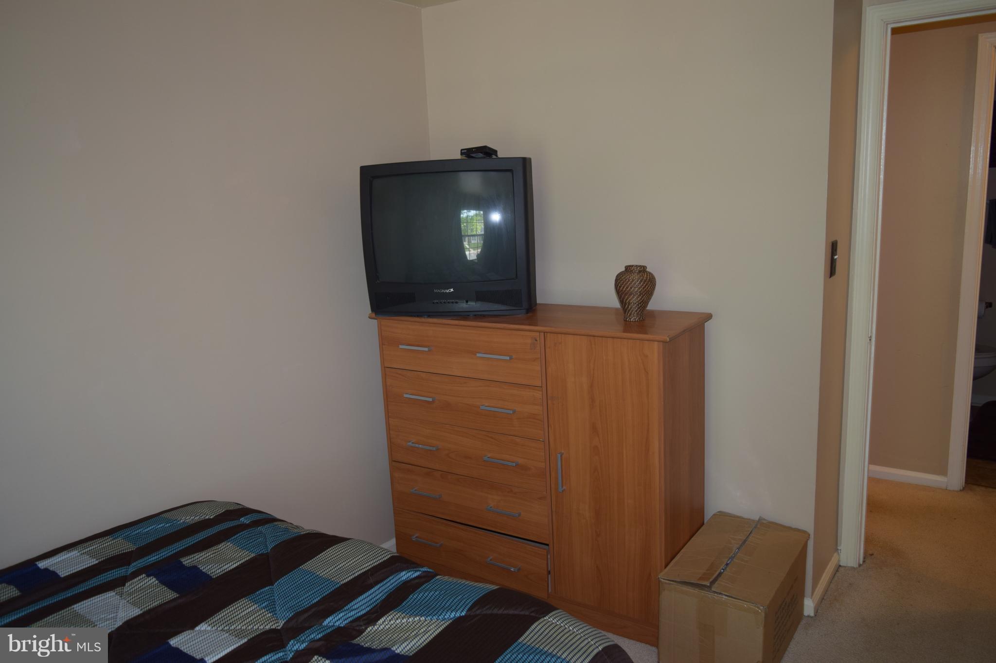 ENFIELD CHASE PLAT TWO - Residential Lease