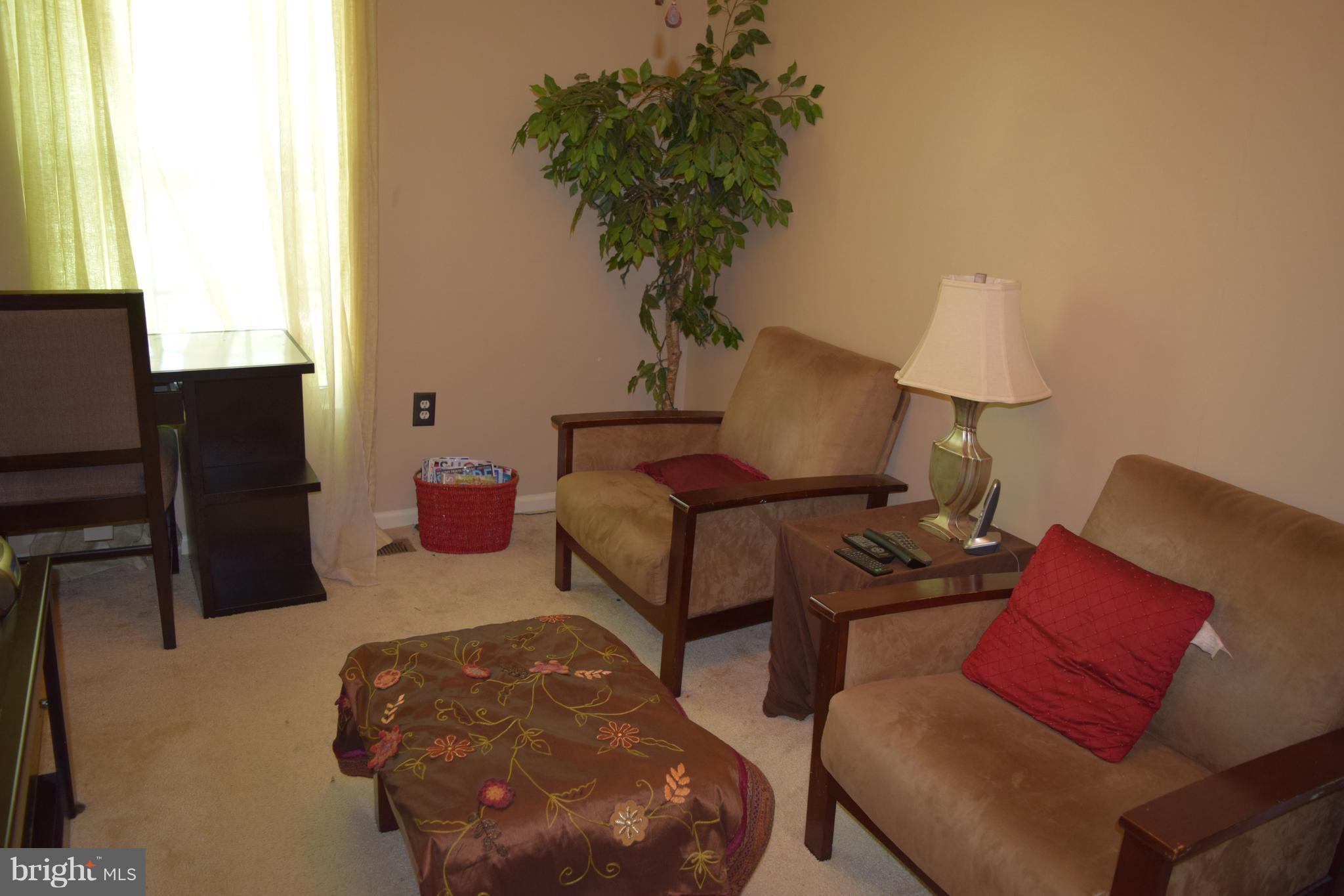 ENFIELD CHASE PLAT TWO - Residential Lease