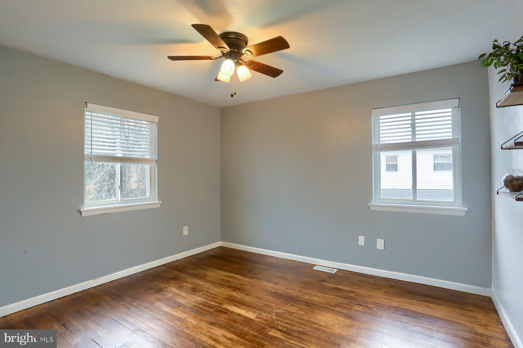 RIDLEY PARK - Residential