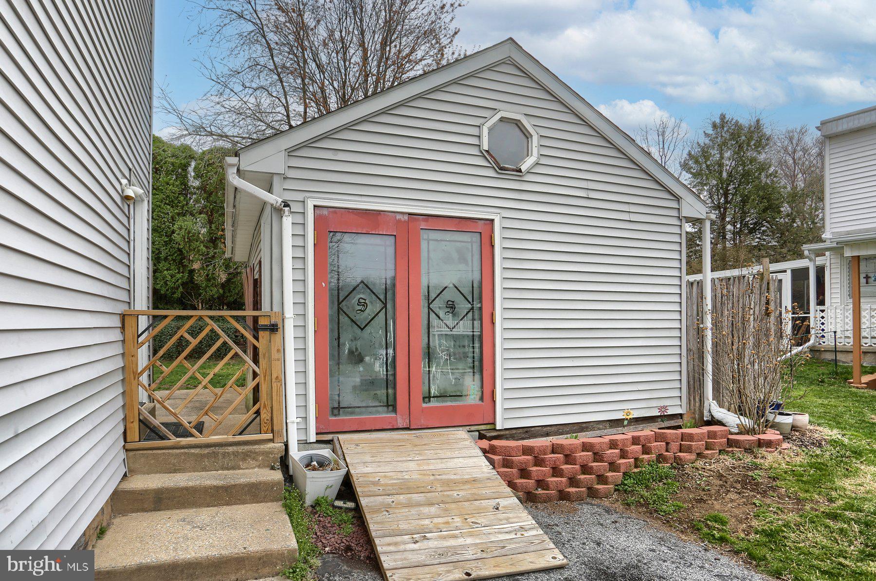 RIDLEY PARK - Residential