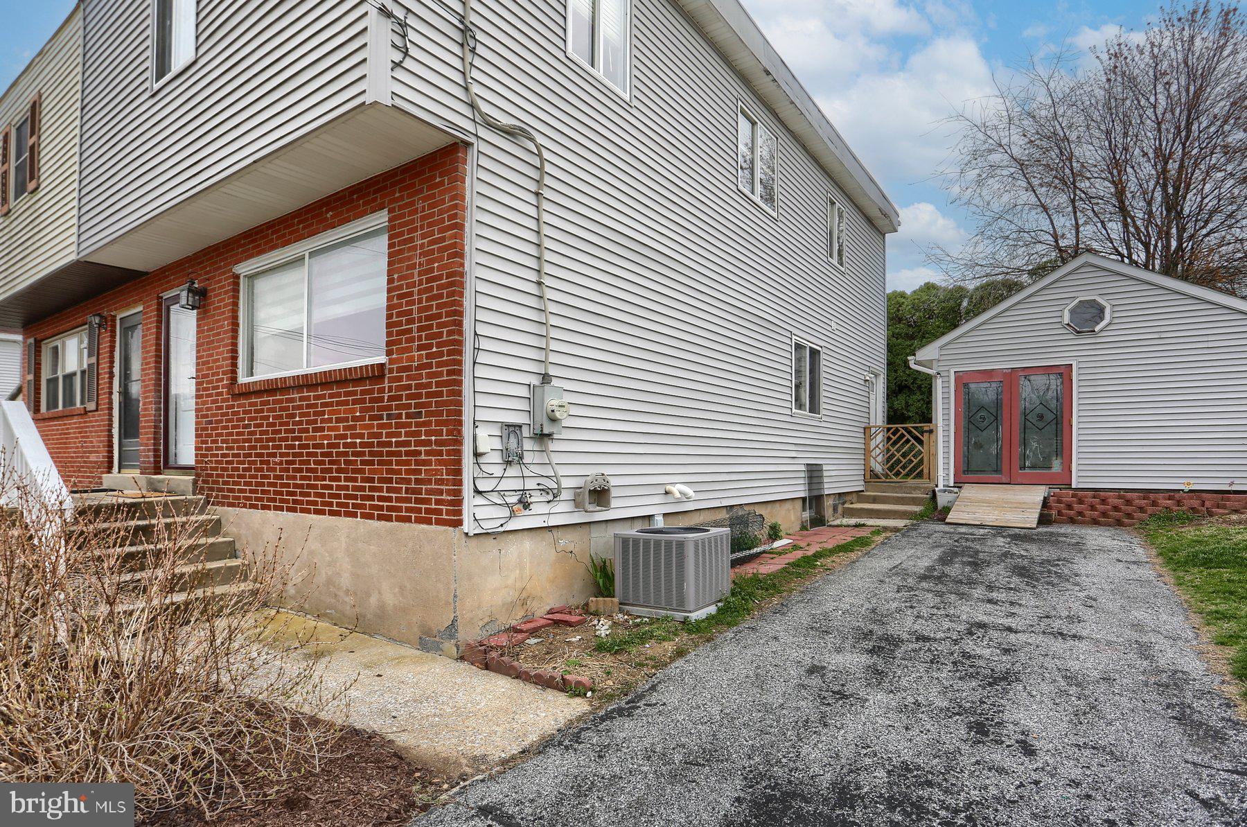 RIDLEY PARK - Residential