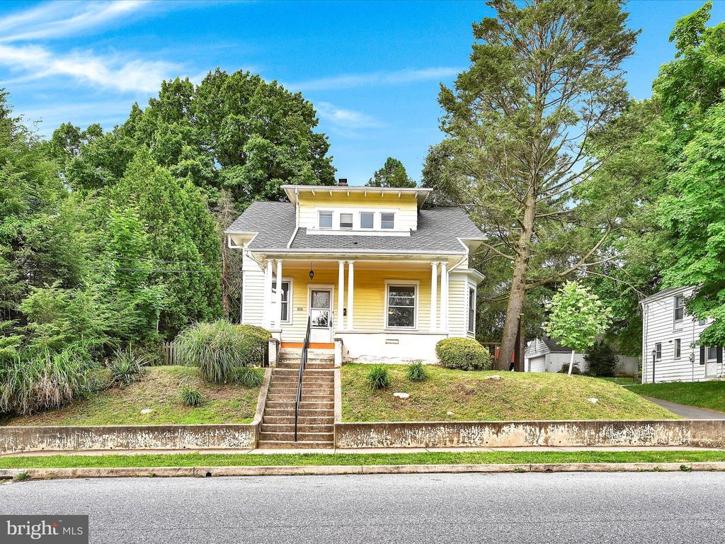 Photo of 515 S Spruce Street, Elizabethtown, PA 17022 (MLS # PALA2049768)