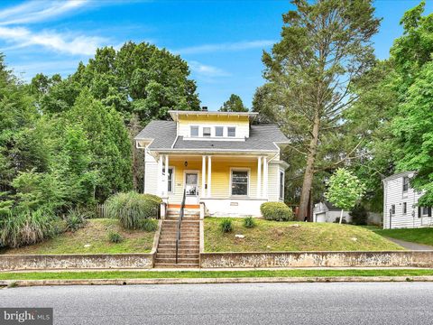 Photo of 515 S Spruce Street, Elizabethtown, PA 17022 (MLS # PALA2049768)