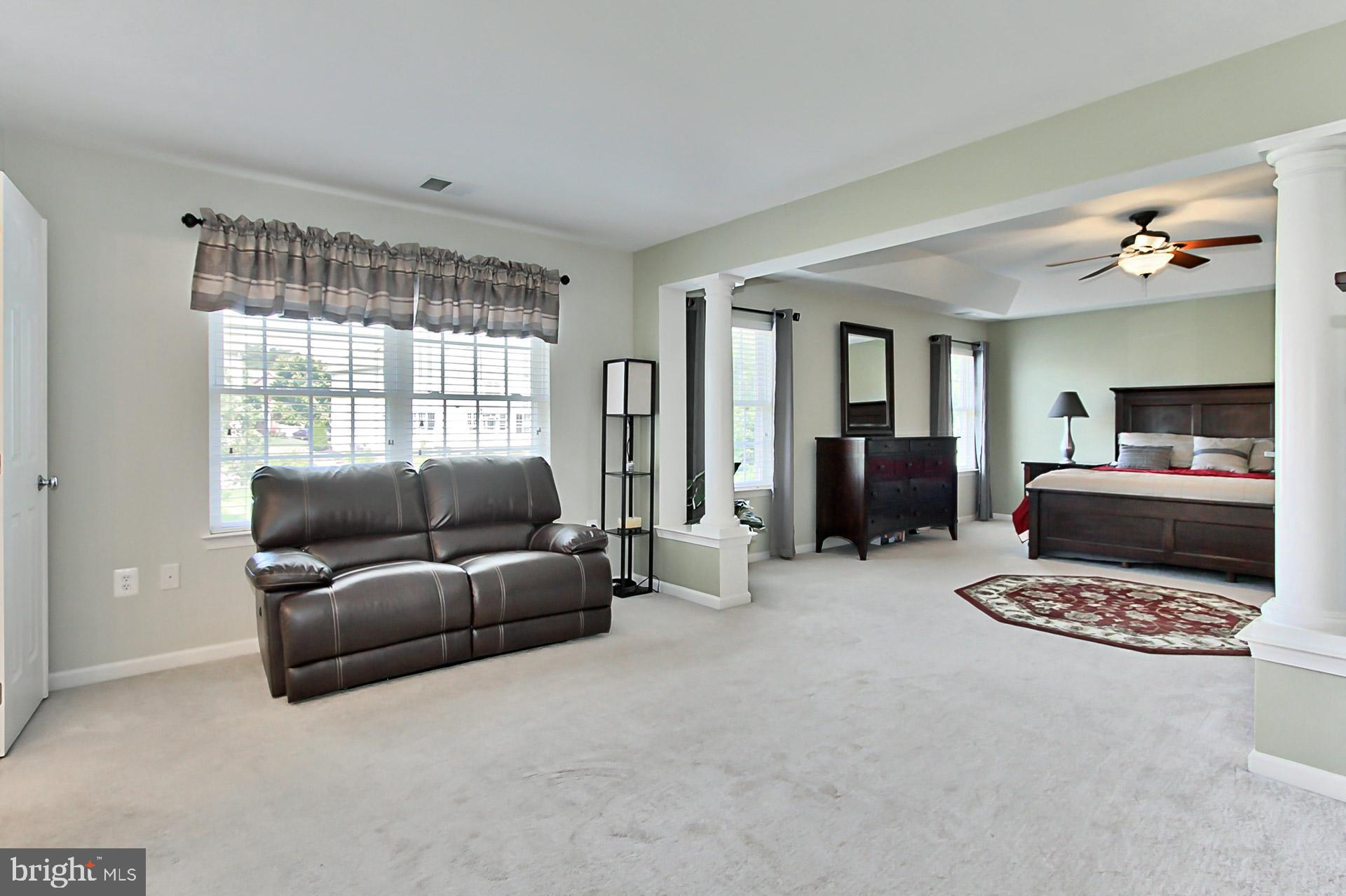 PEMBROOKE - Residential