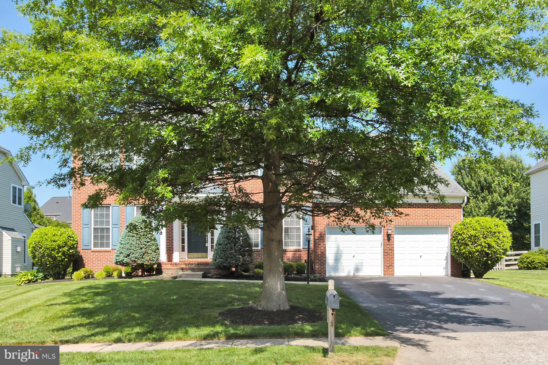 PEMBROOKE - Residential