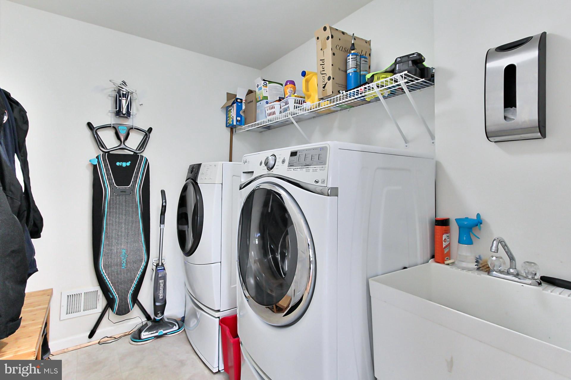 PEMBROOKE - Residential