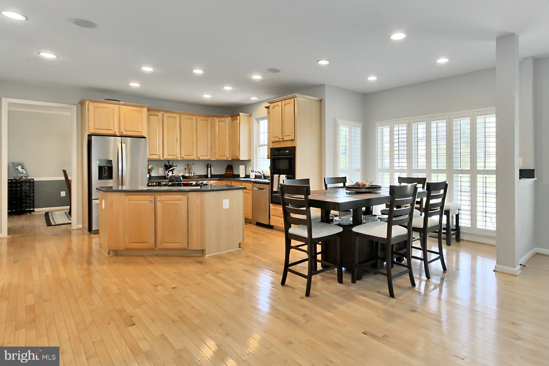 PEMBROOKE - Residential